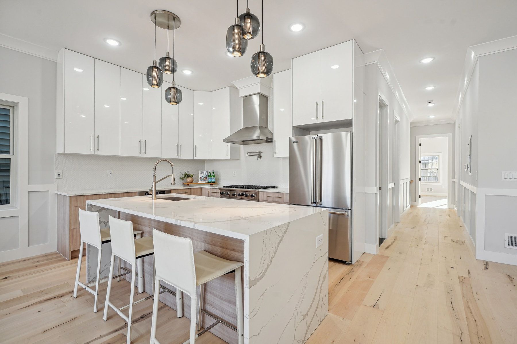 20 Corbin Ave Unit# 1