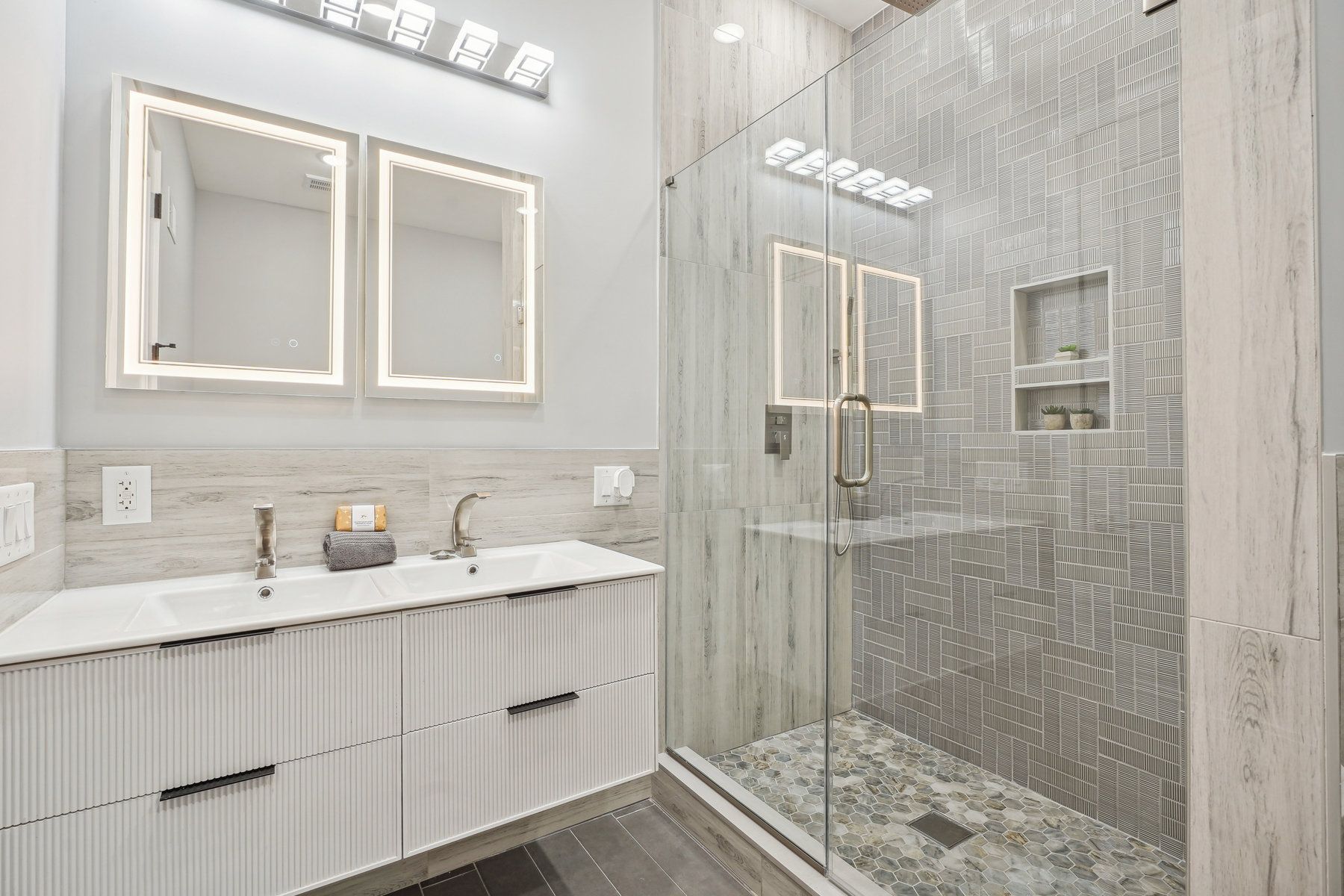 20 Corbin Ave Unit# 1