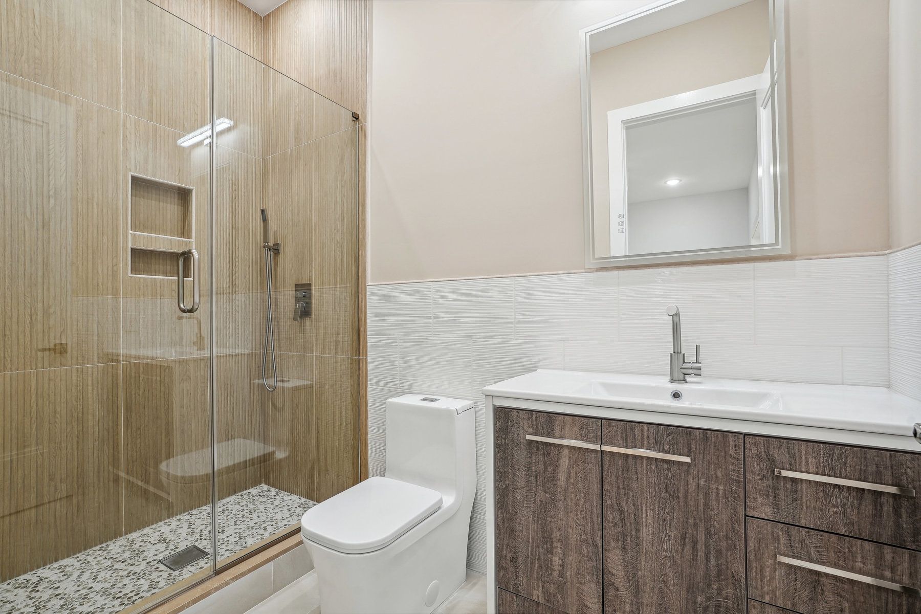 20 Corbin Ave Unit# 1