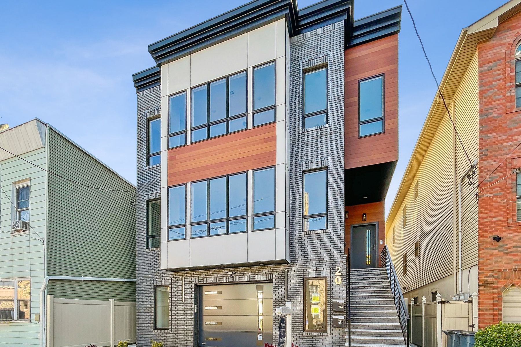 20 Corbin Ave Unit# 1