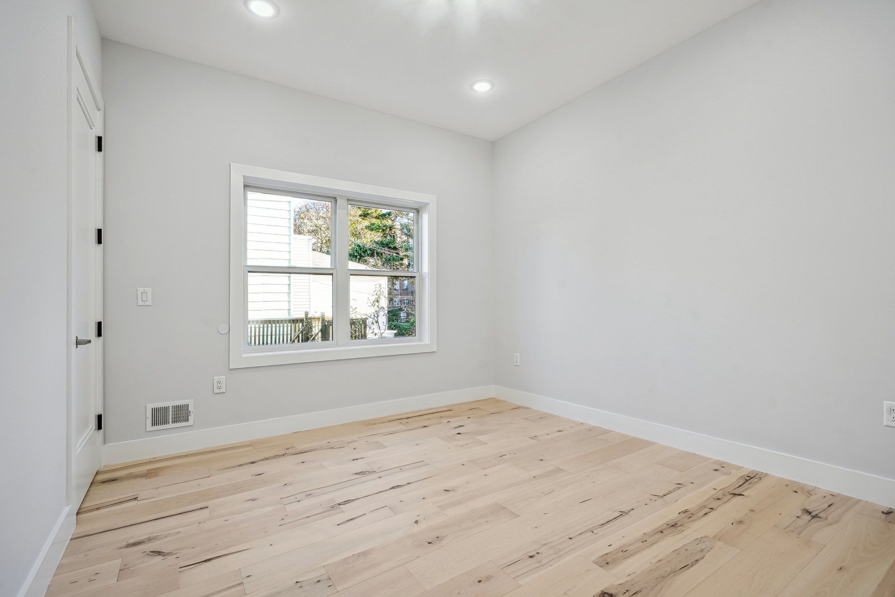 20 Corbin Ave Unit# 1