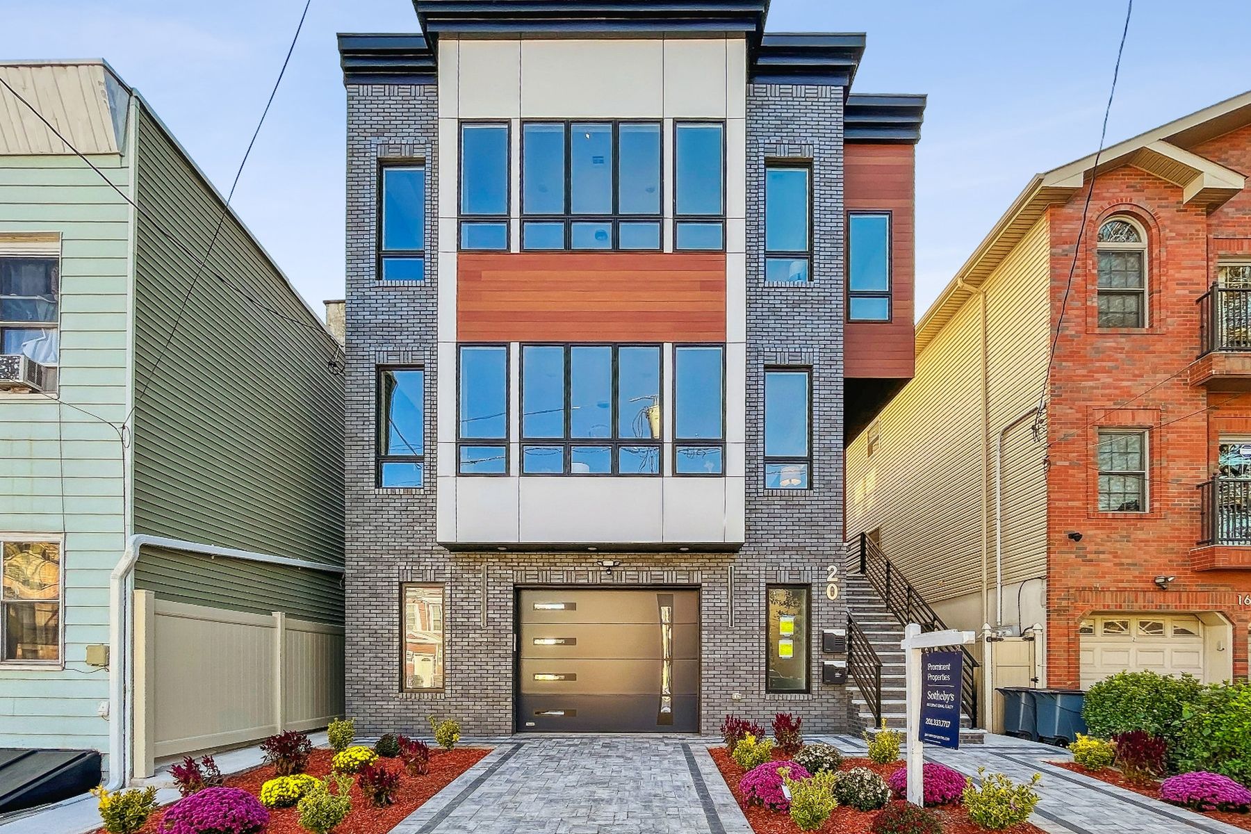 20 Corbin Ave Unit# 1