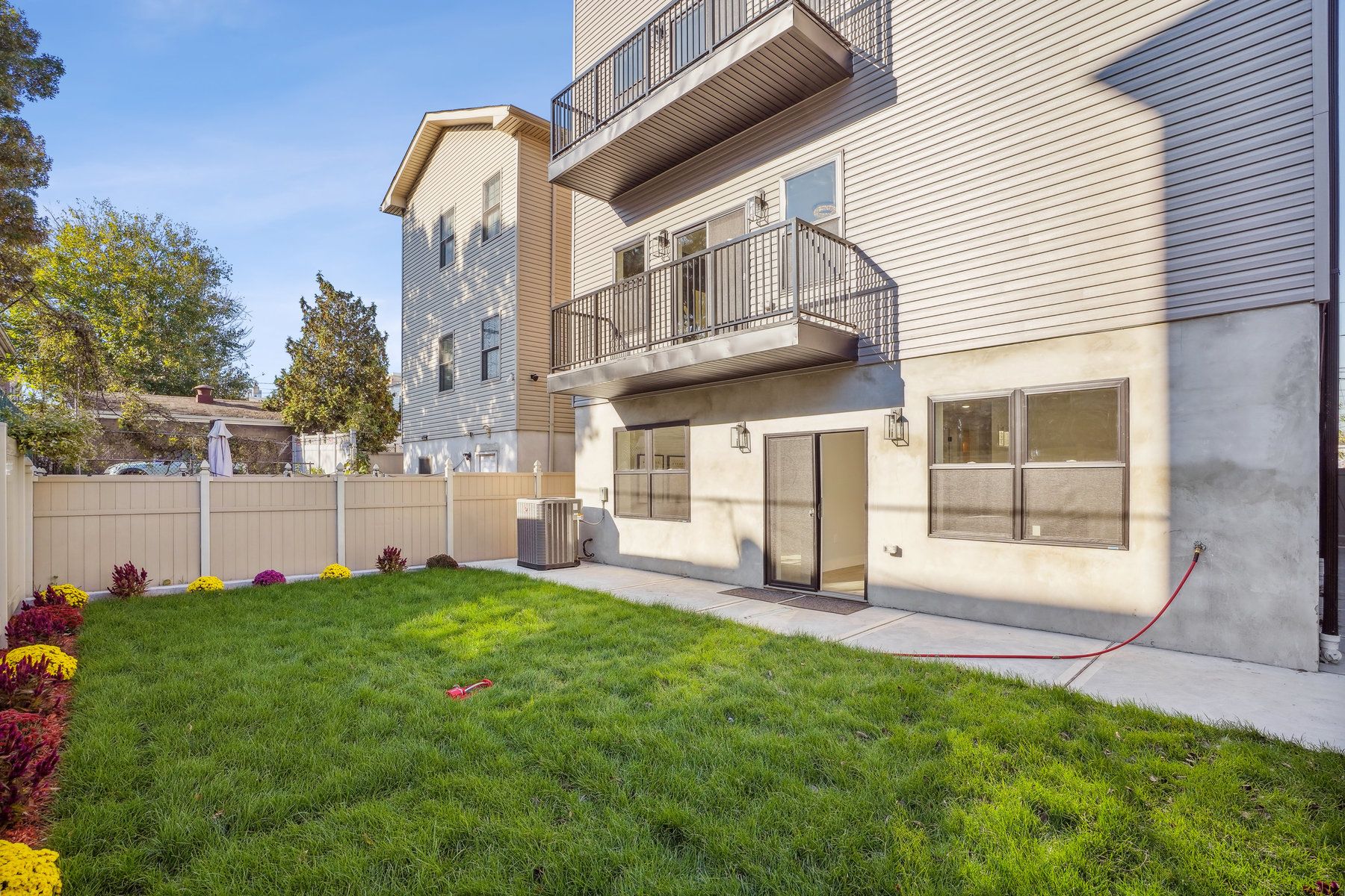 20 Corbin Ave Unit# 1