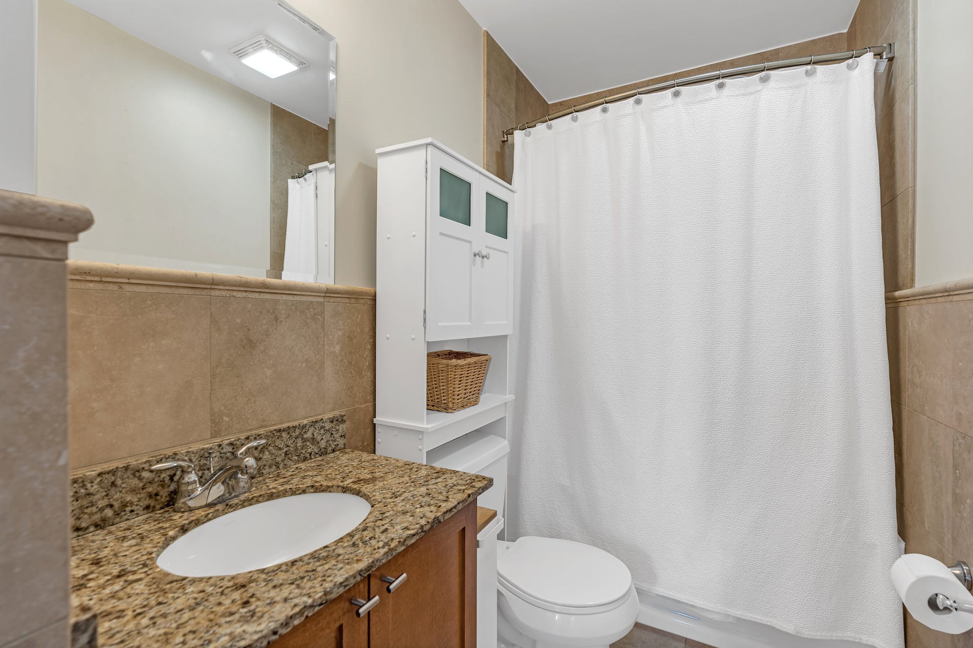 924 Jefferson St Unit# 4A