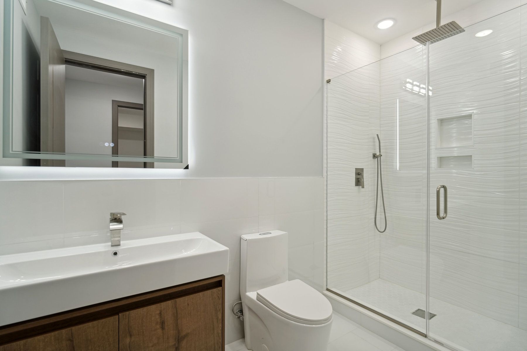 132 Sherman Pl Unit# Unit 1