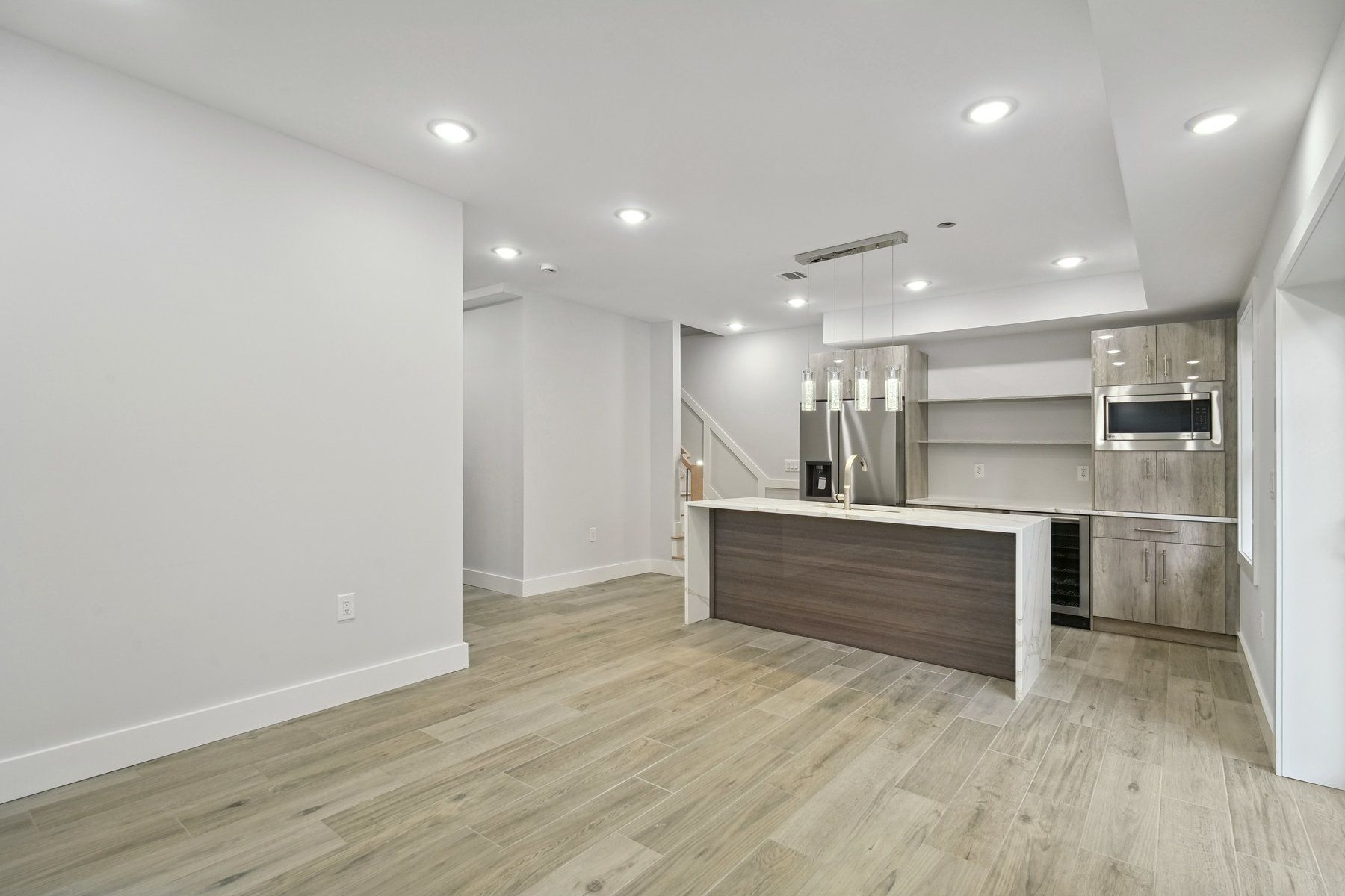 132 Sherman Pl Unit# Unit 1
