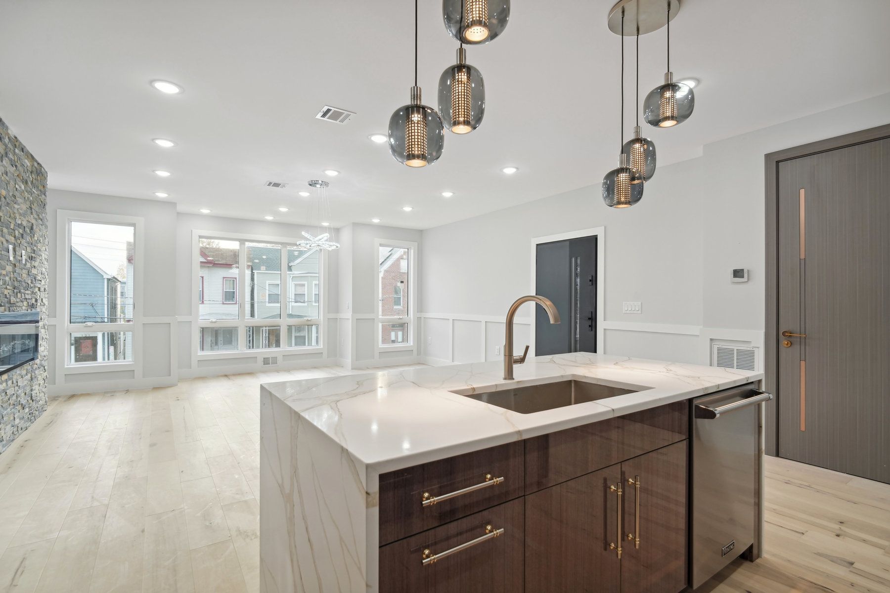 132 Sherman Pl Unit# Unit 1