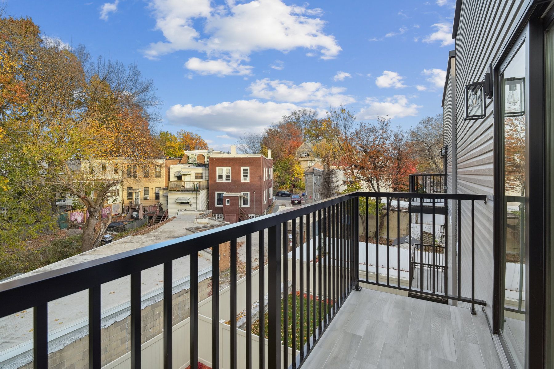 132 Sherman Pl Unit# Unit 2