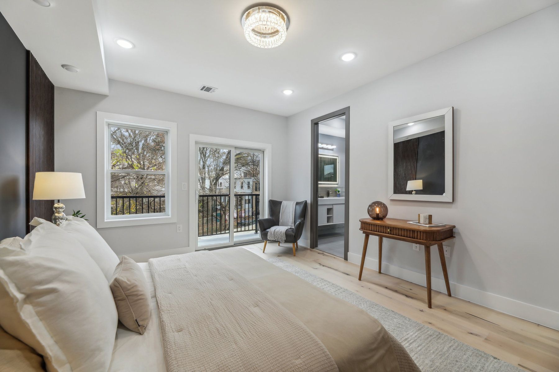 132 Sherman Pl Unit# Unit 2