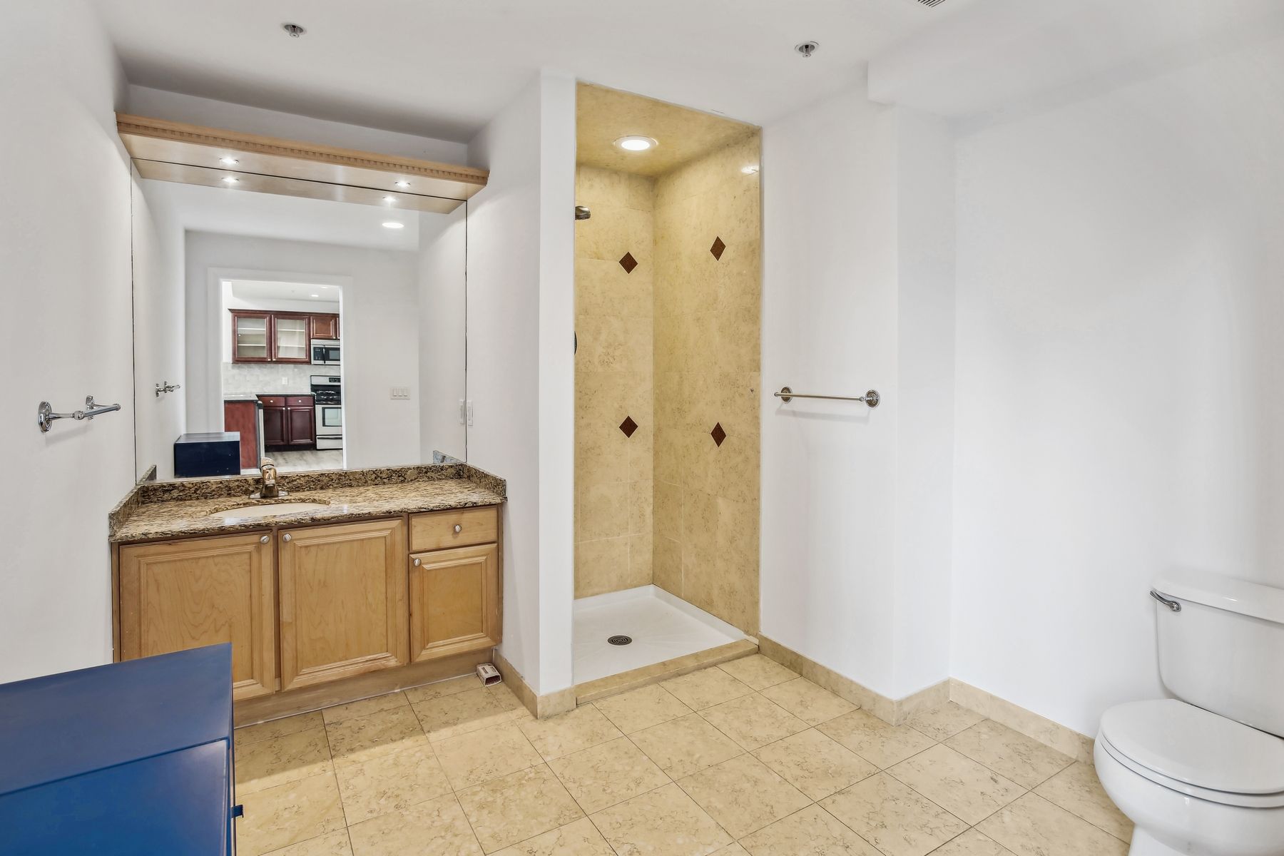769 Montgomery St Unit# 218