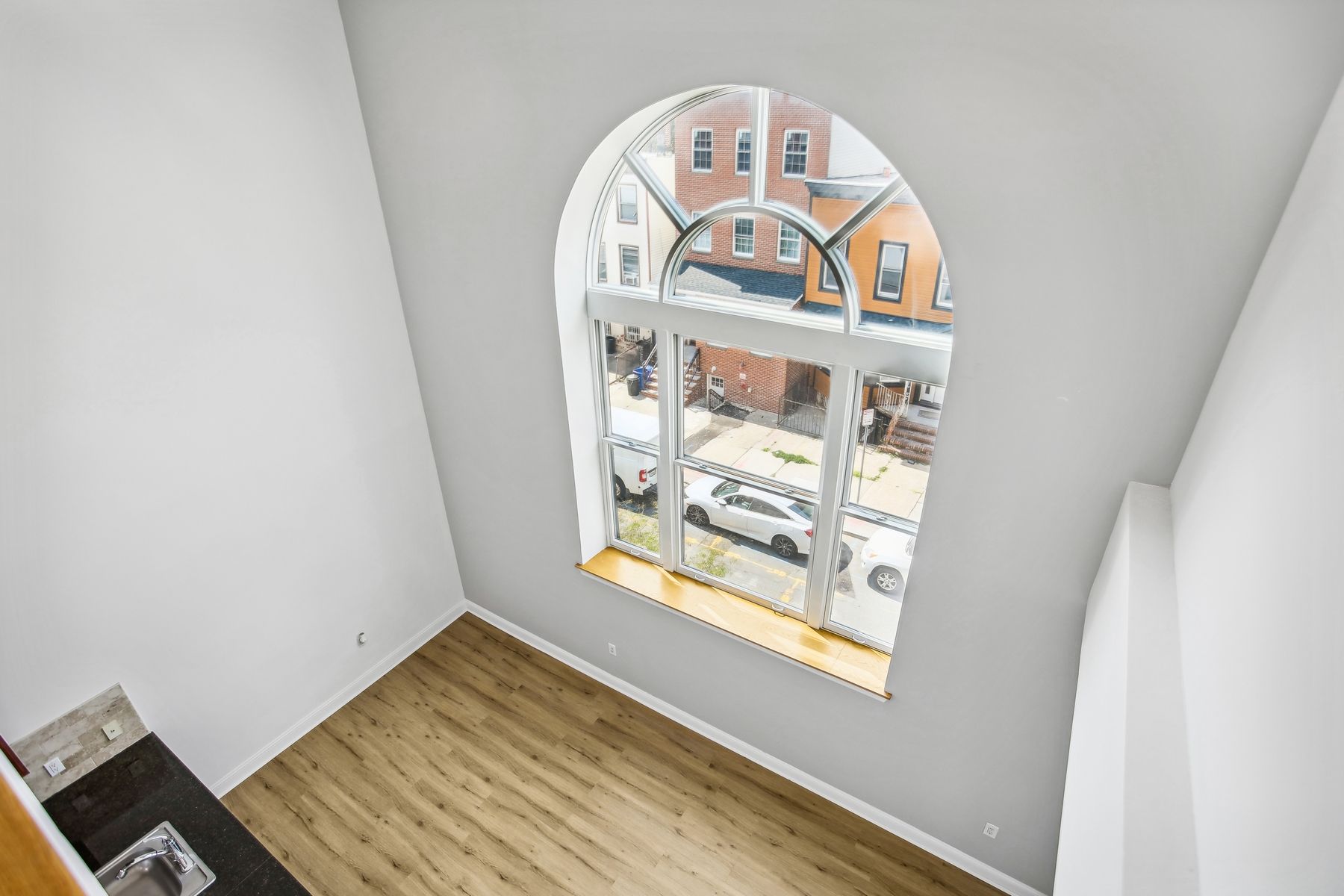 769 Montgomery St Unit# 218