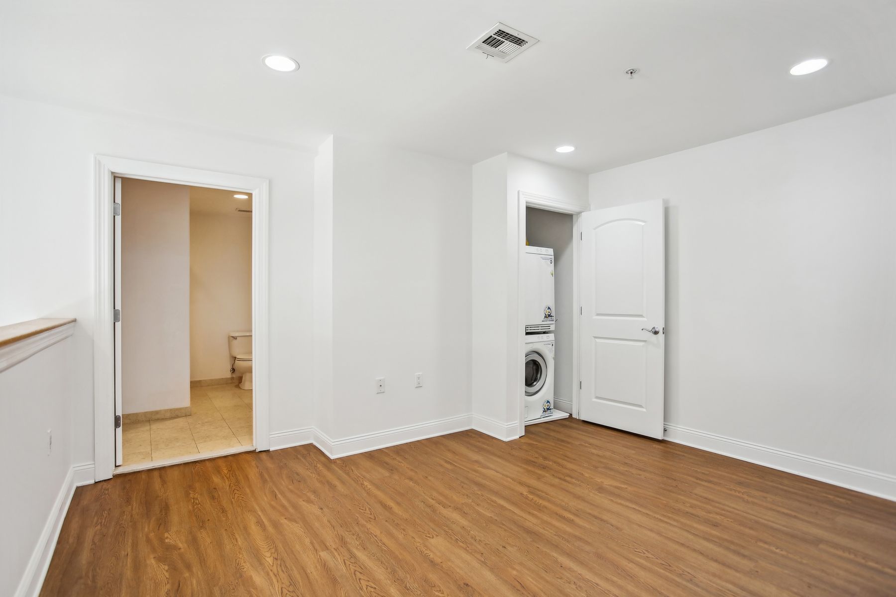 769 Montgomery St Unit# 218