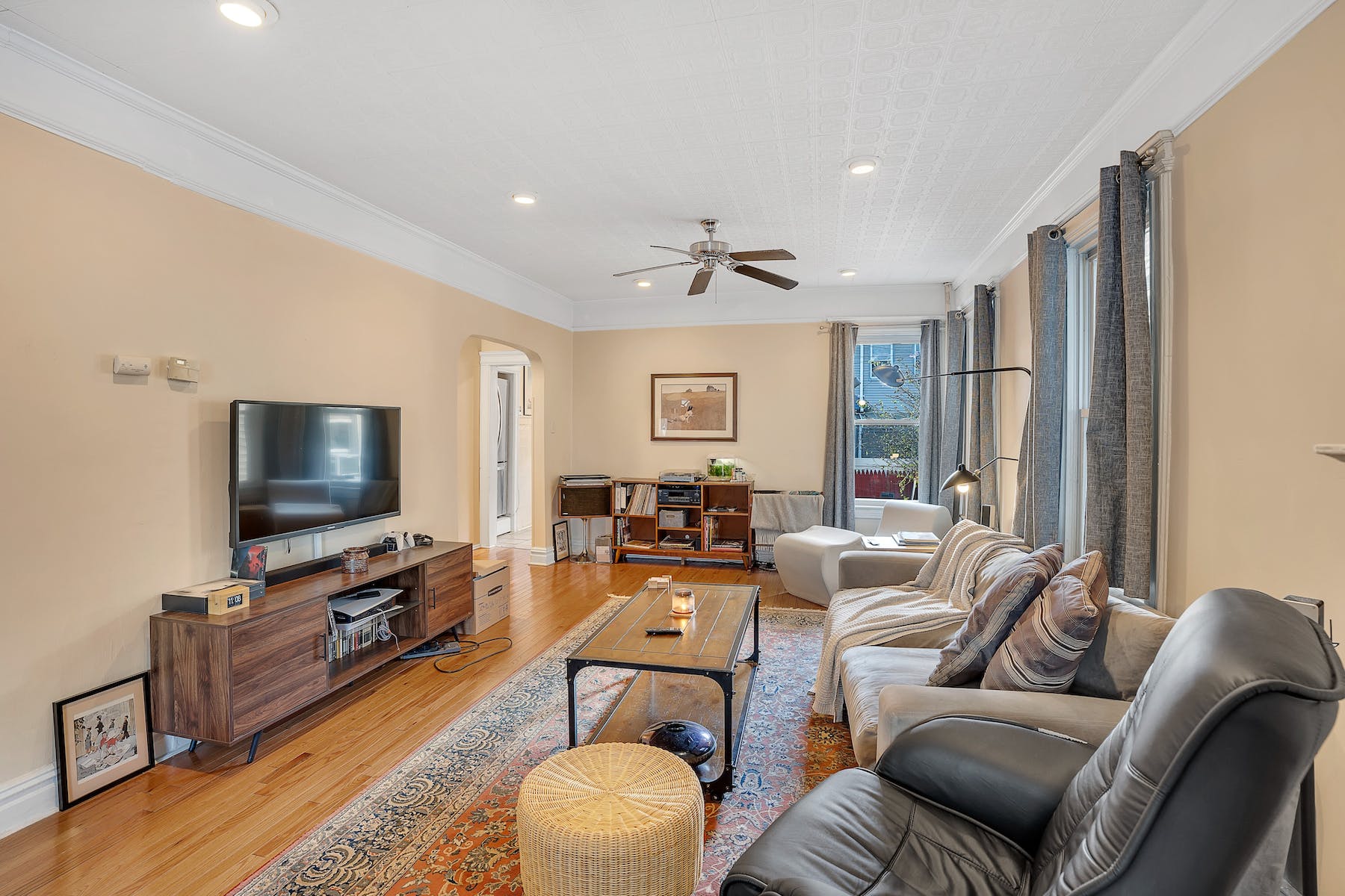 155 Jewett Ave 