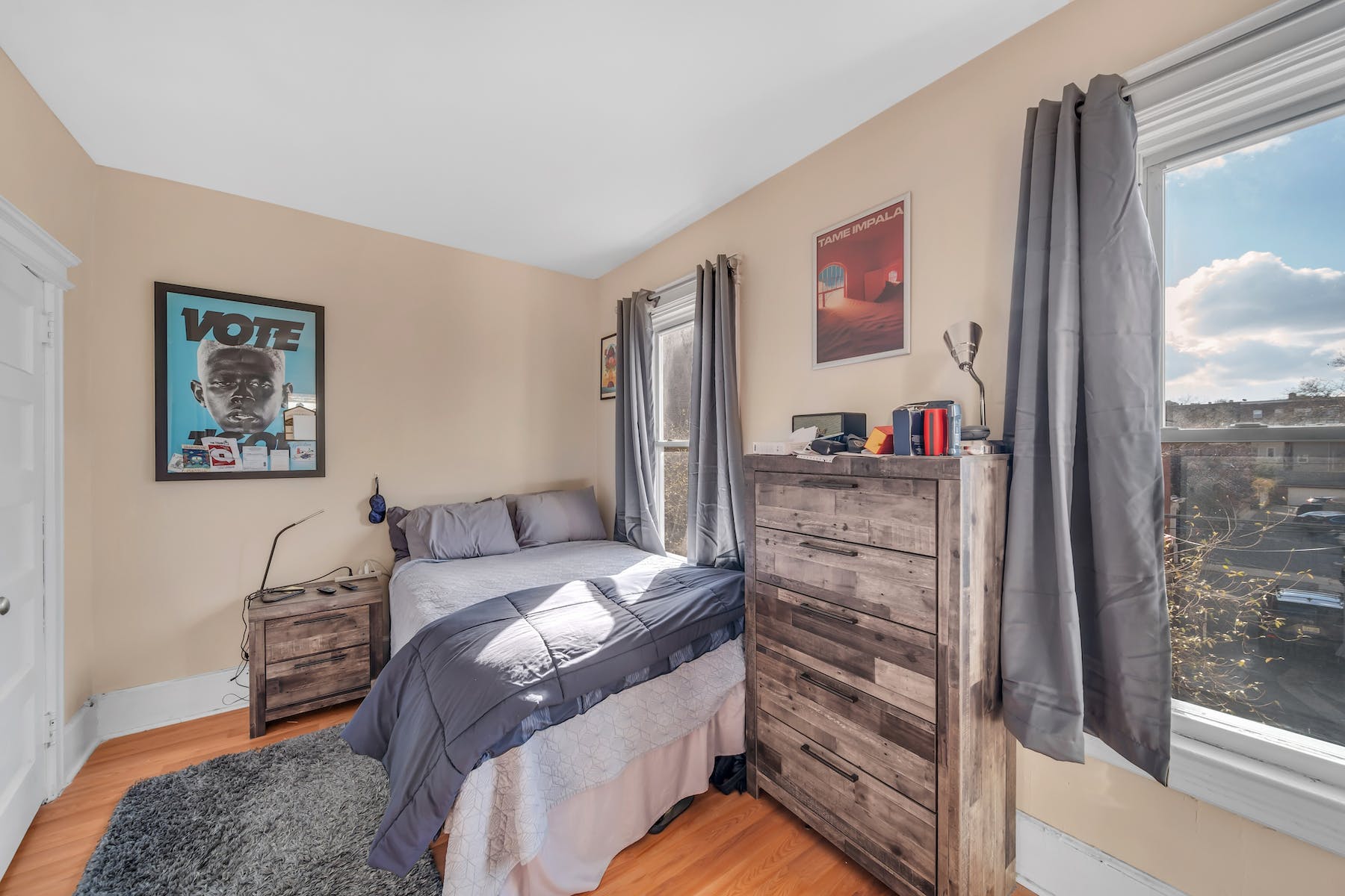 155 Jewett Ave 
