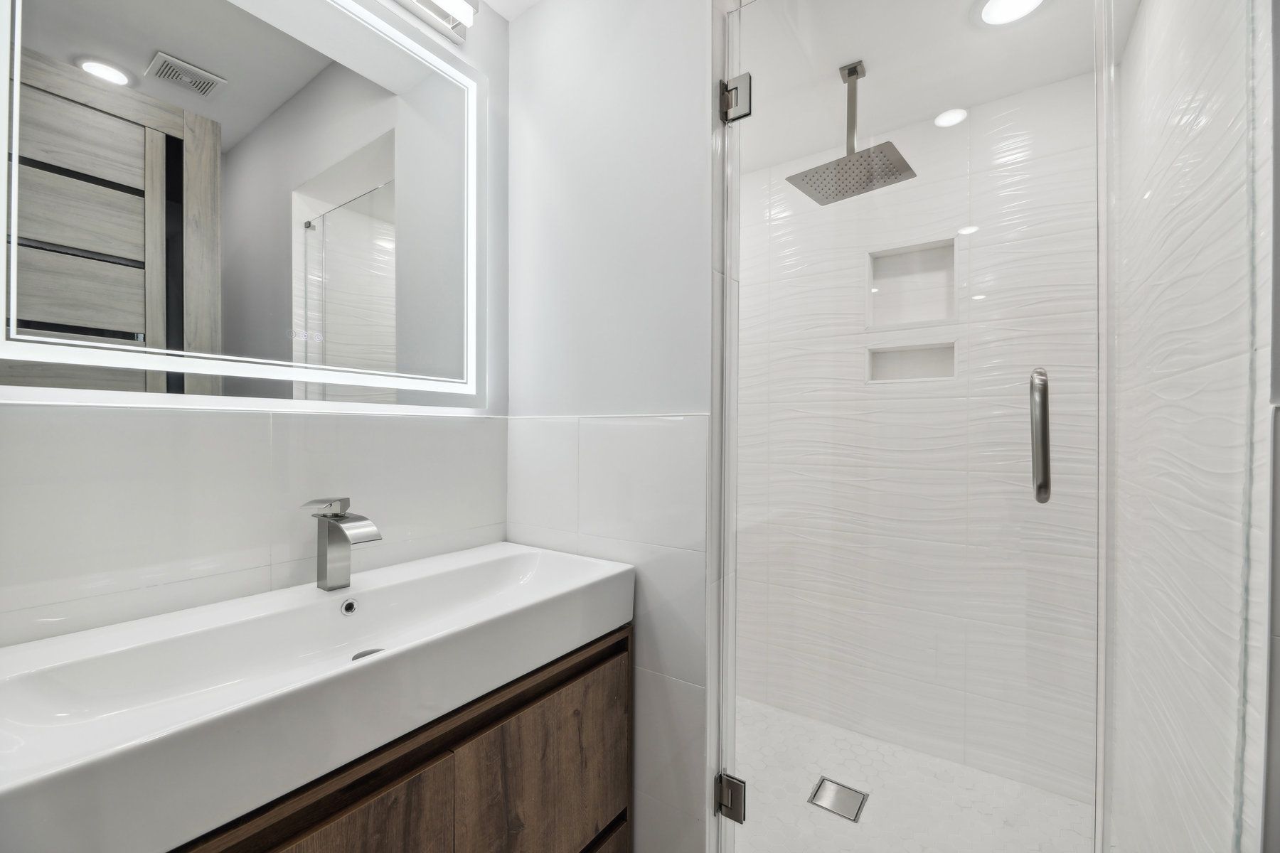 130 Sherman Pl Unit# 1
