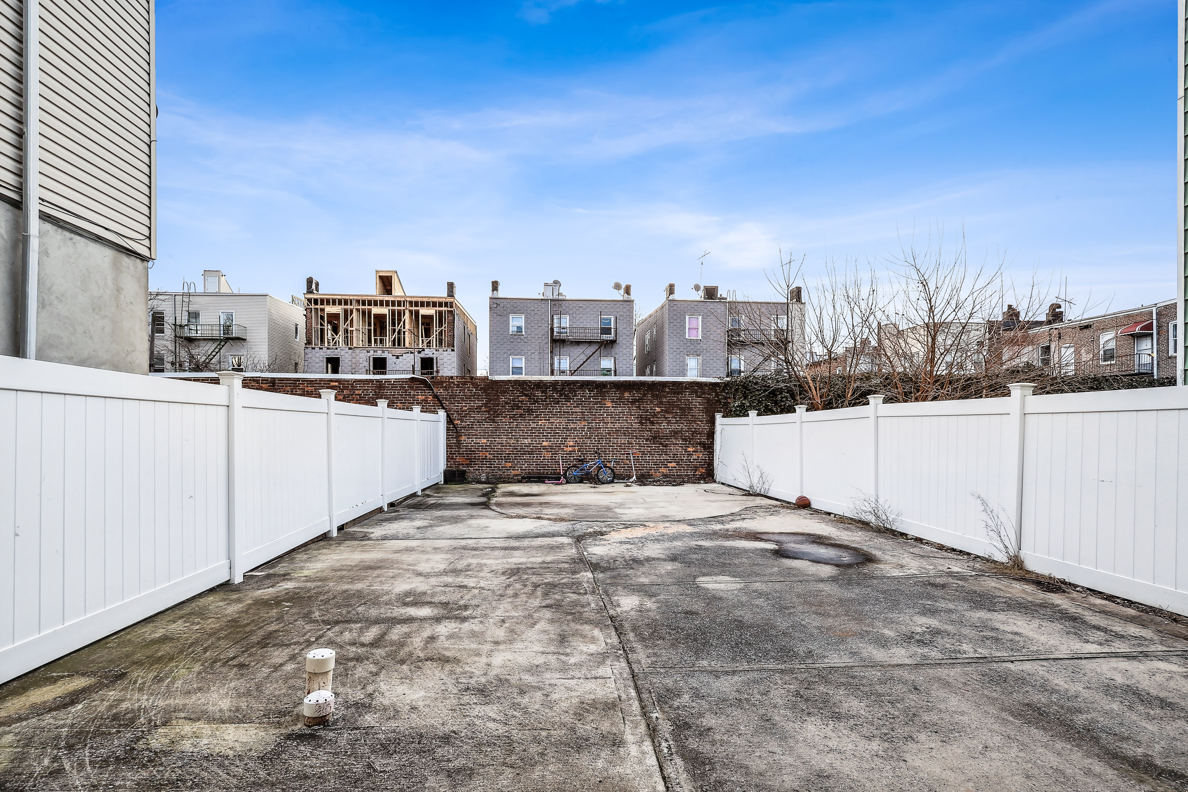 125 Winfield Avenue