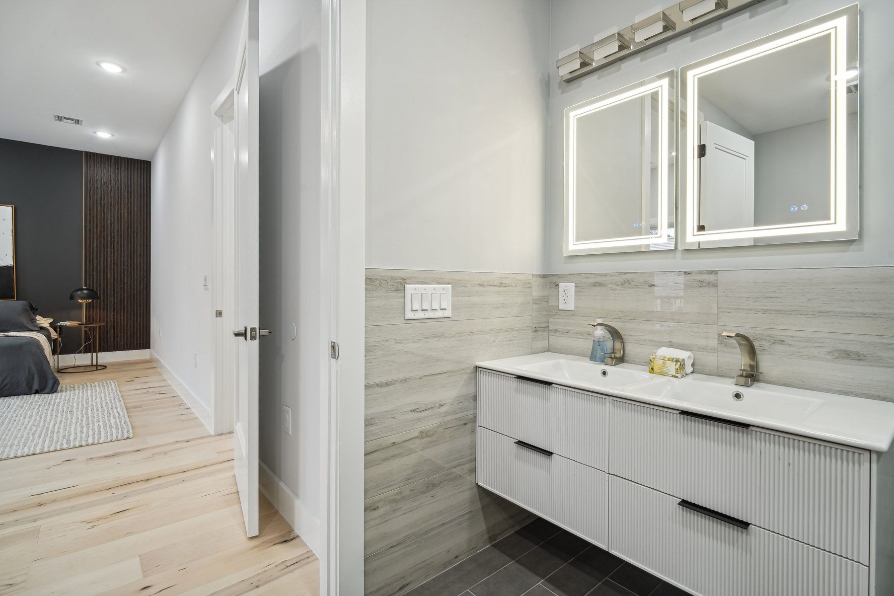 20 Corbin Ave Unit# B
