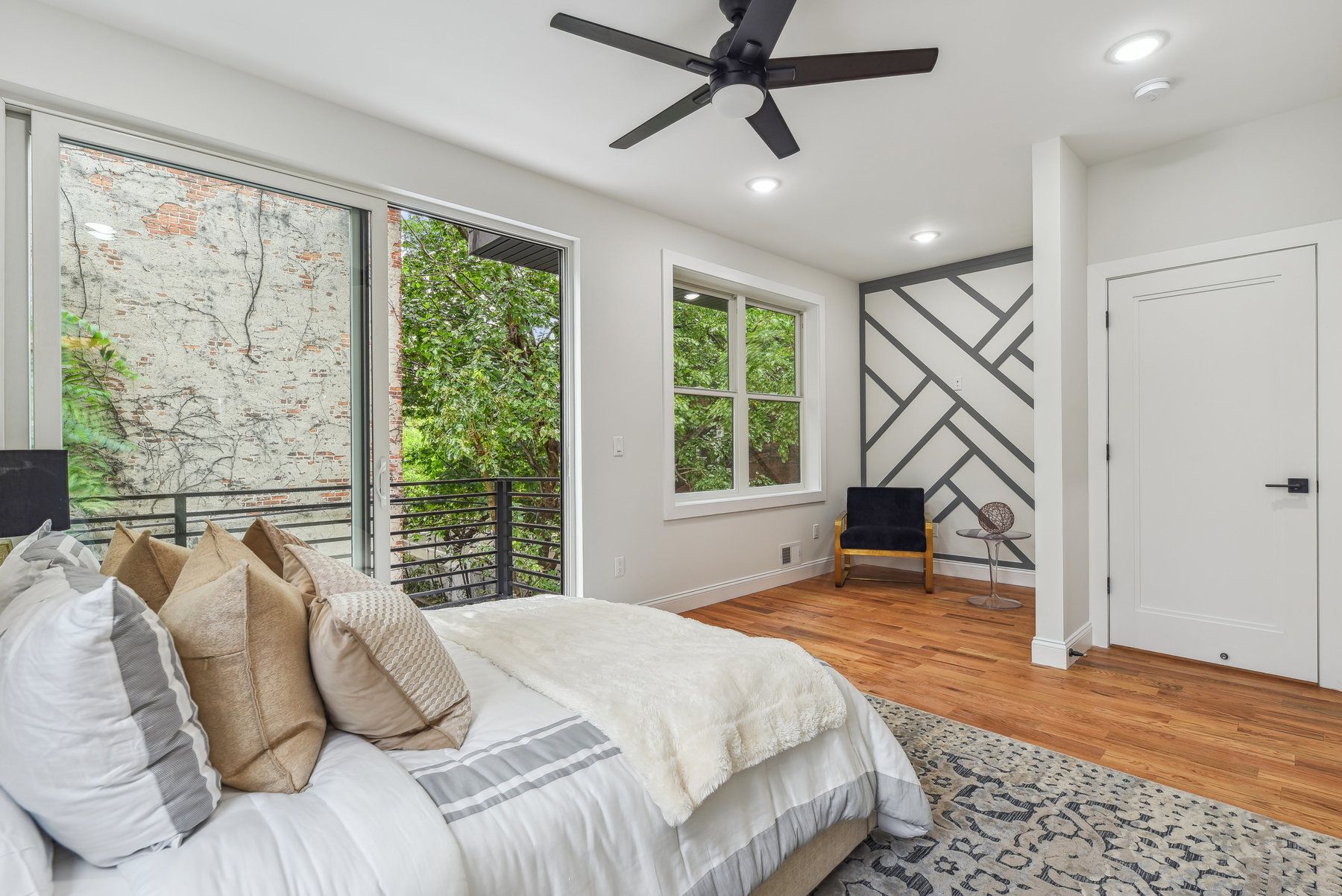 865 Summit Avenue, Unit 1 