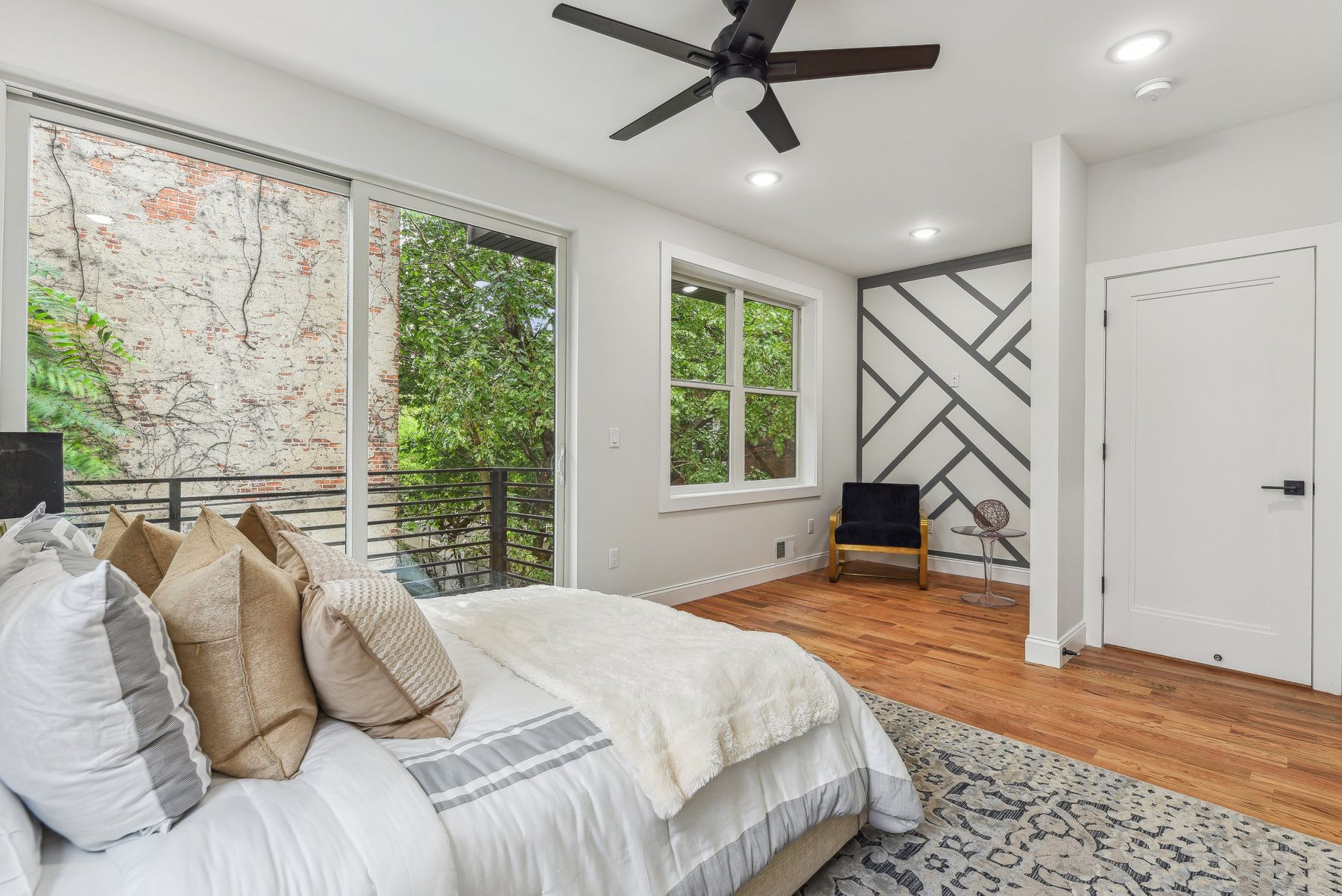 865 Summit Avenue, Unit 1 