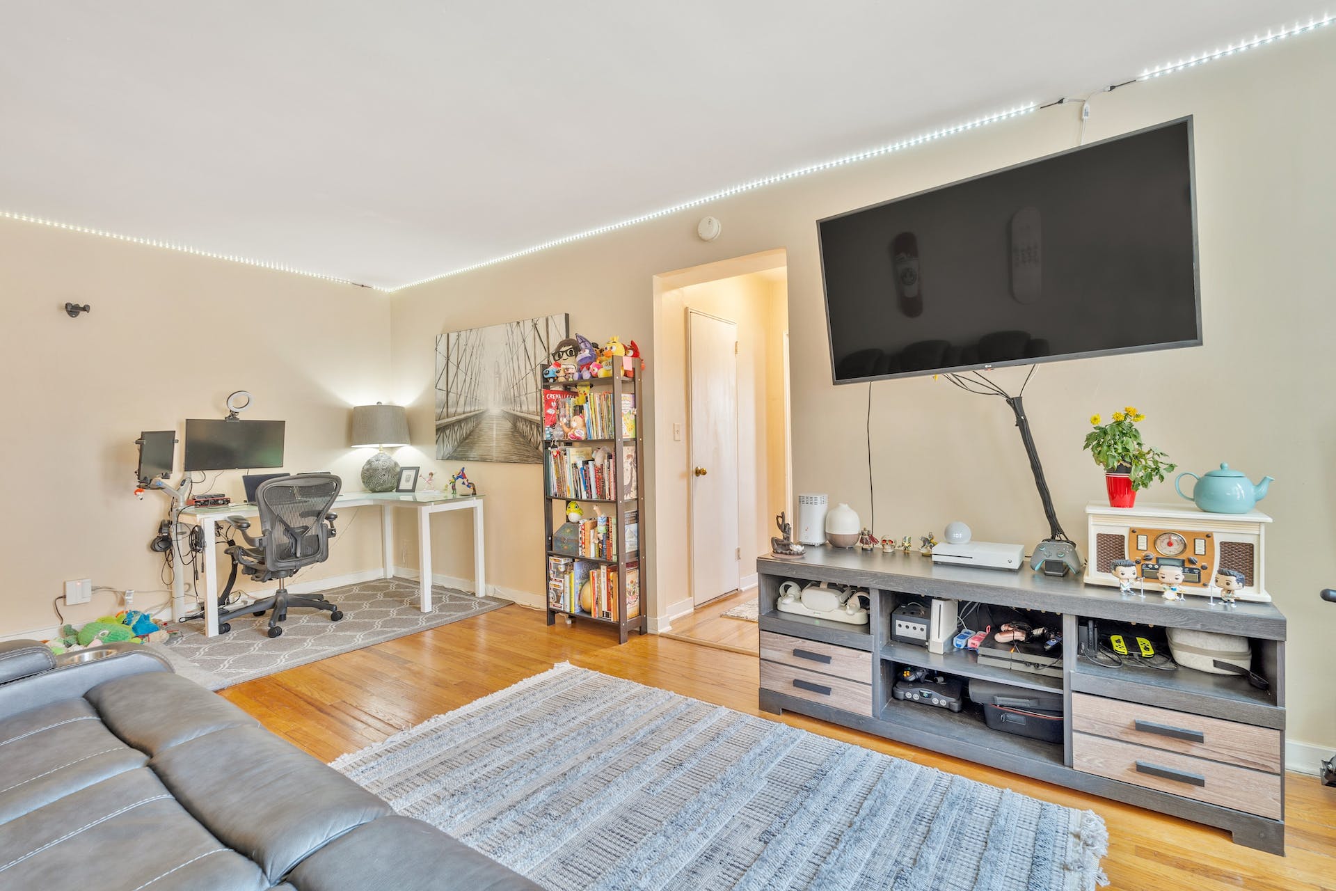 8750 Blvd East Unit# 4D