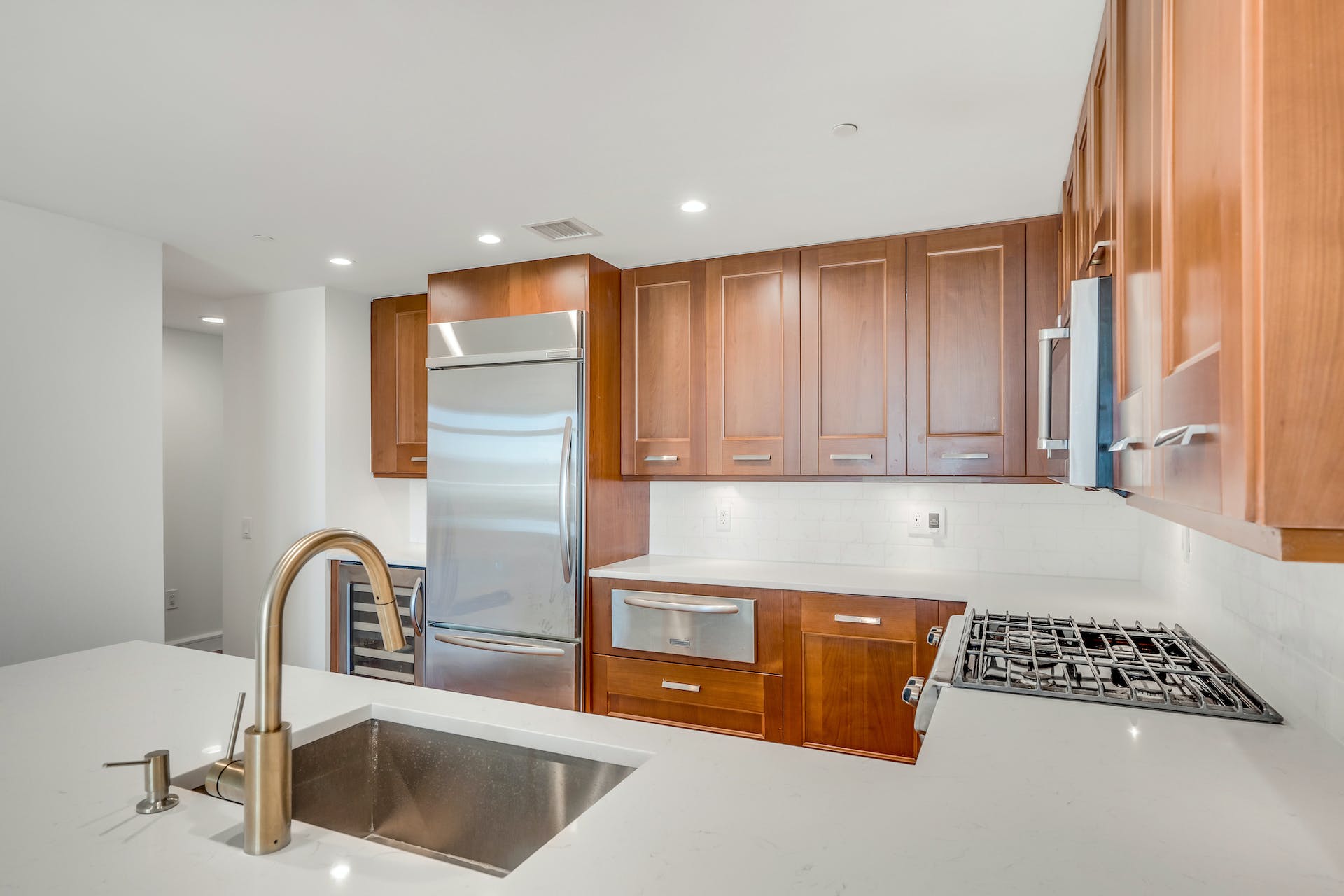 8100 River Road, #501