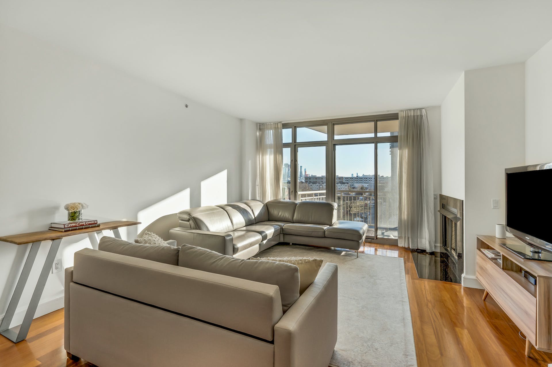 8100 River Road, #501