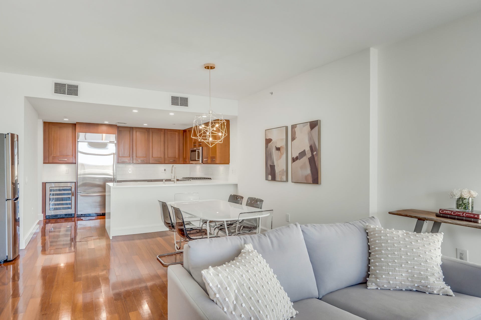 8100 River Road, #501