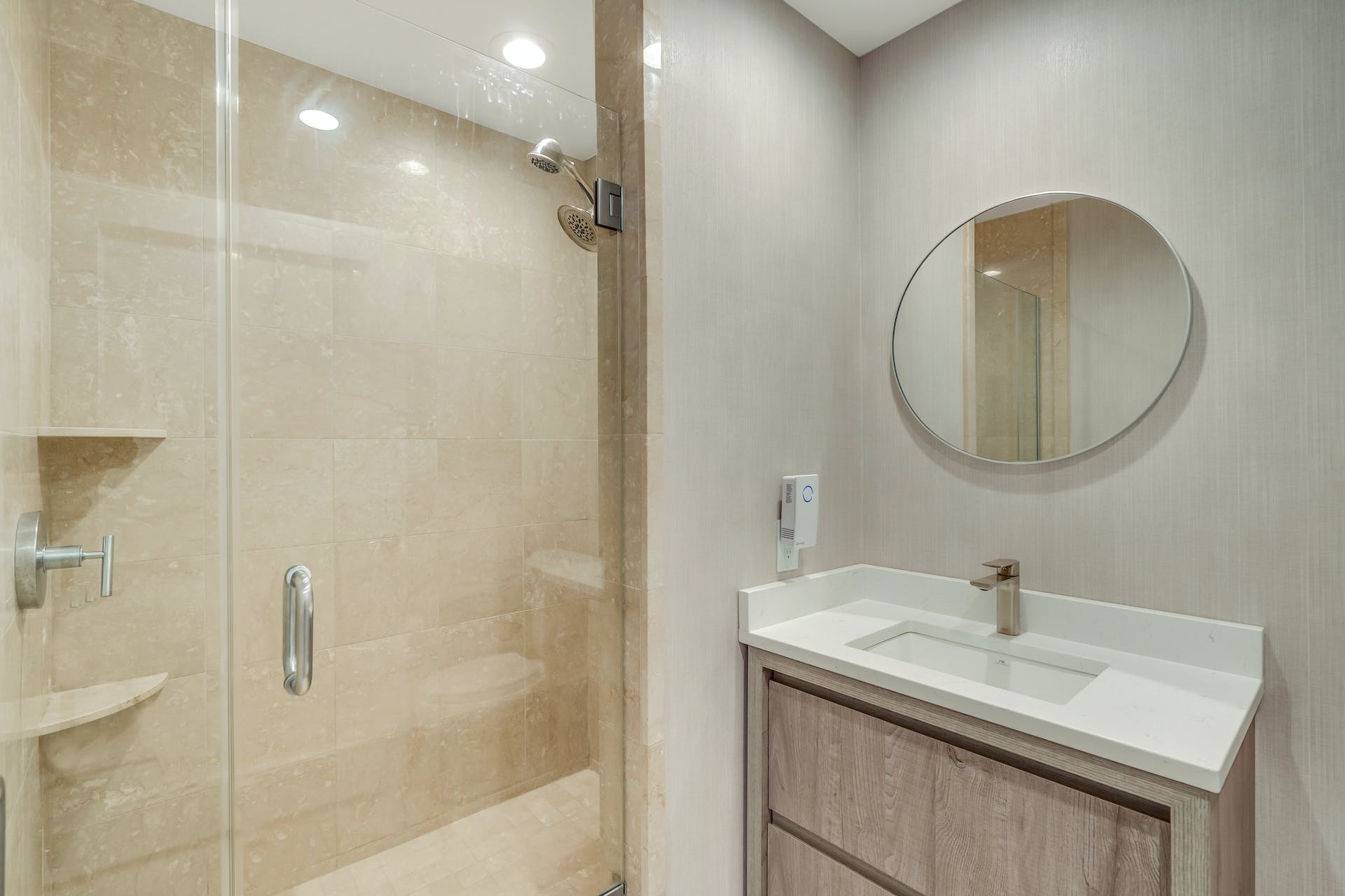 8100 River Road, #501