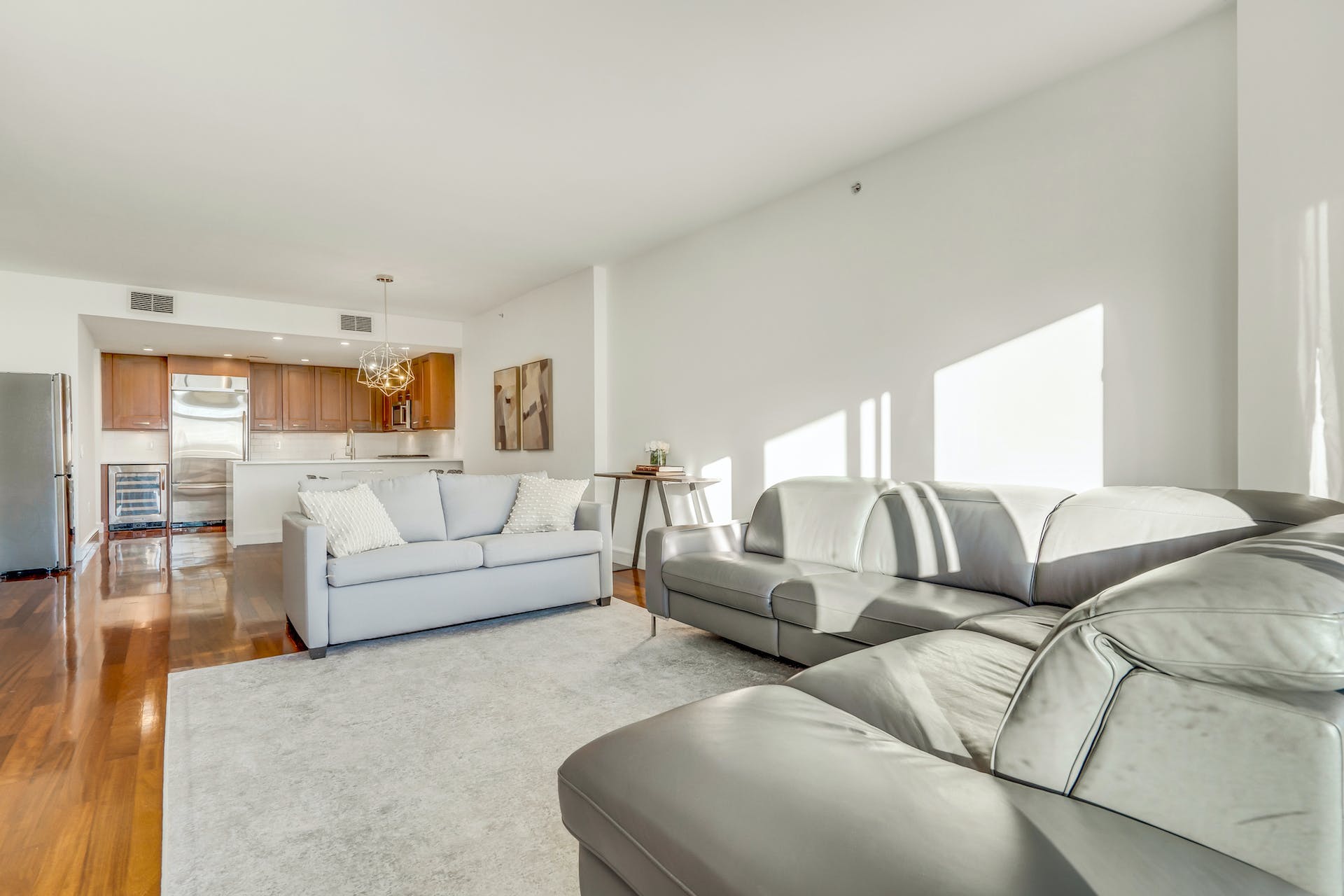 8100 River Road, #501