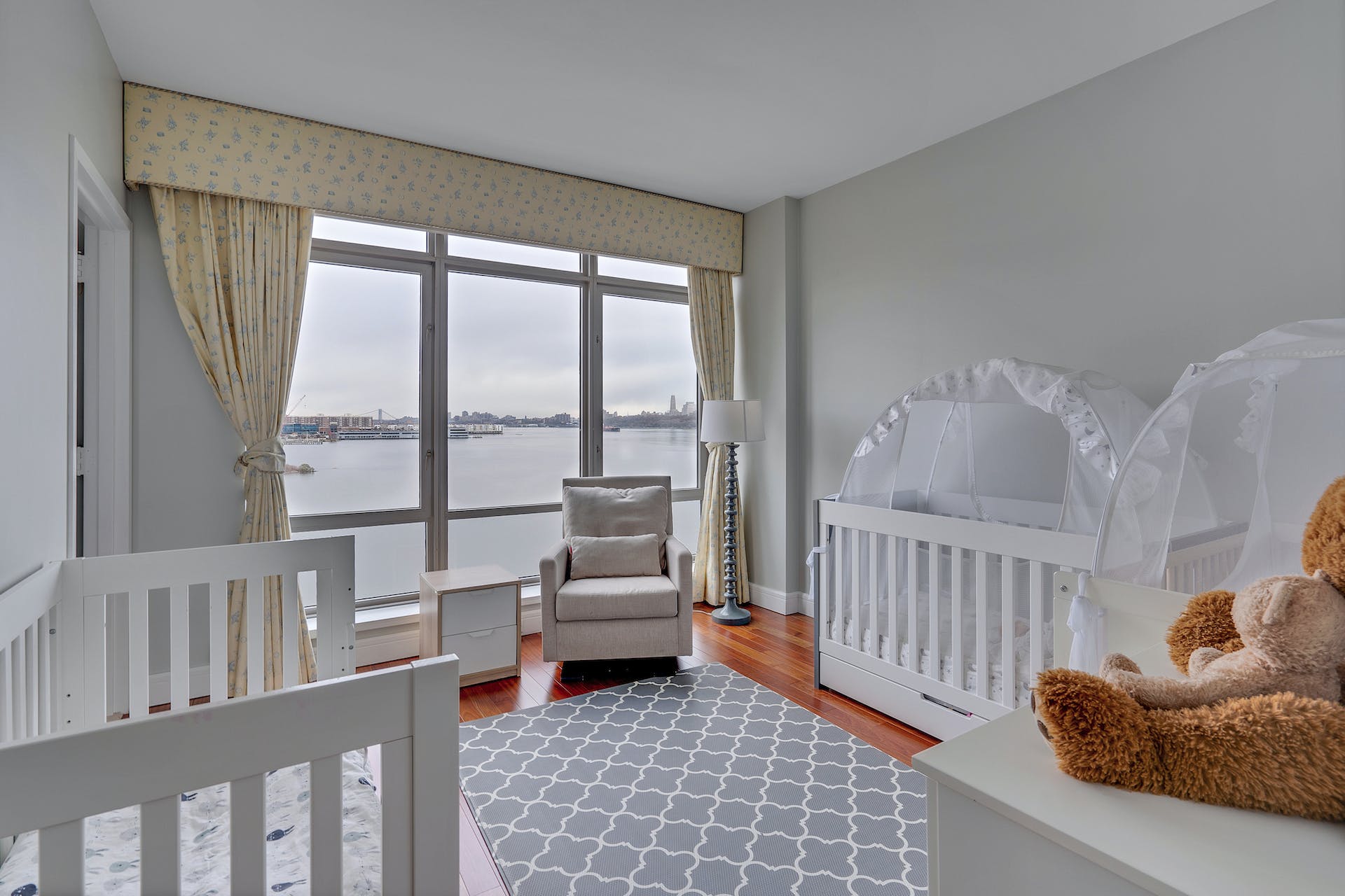 8100 River Road, #501