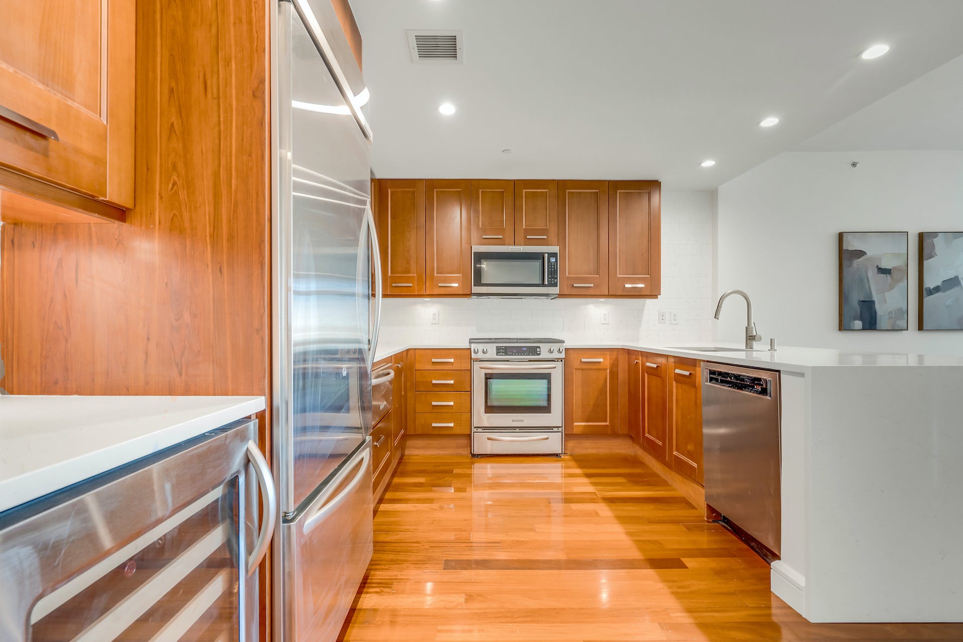 8100 River Road, #501