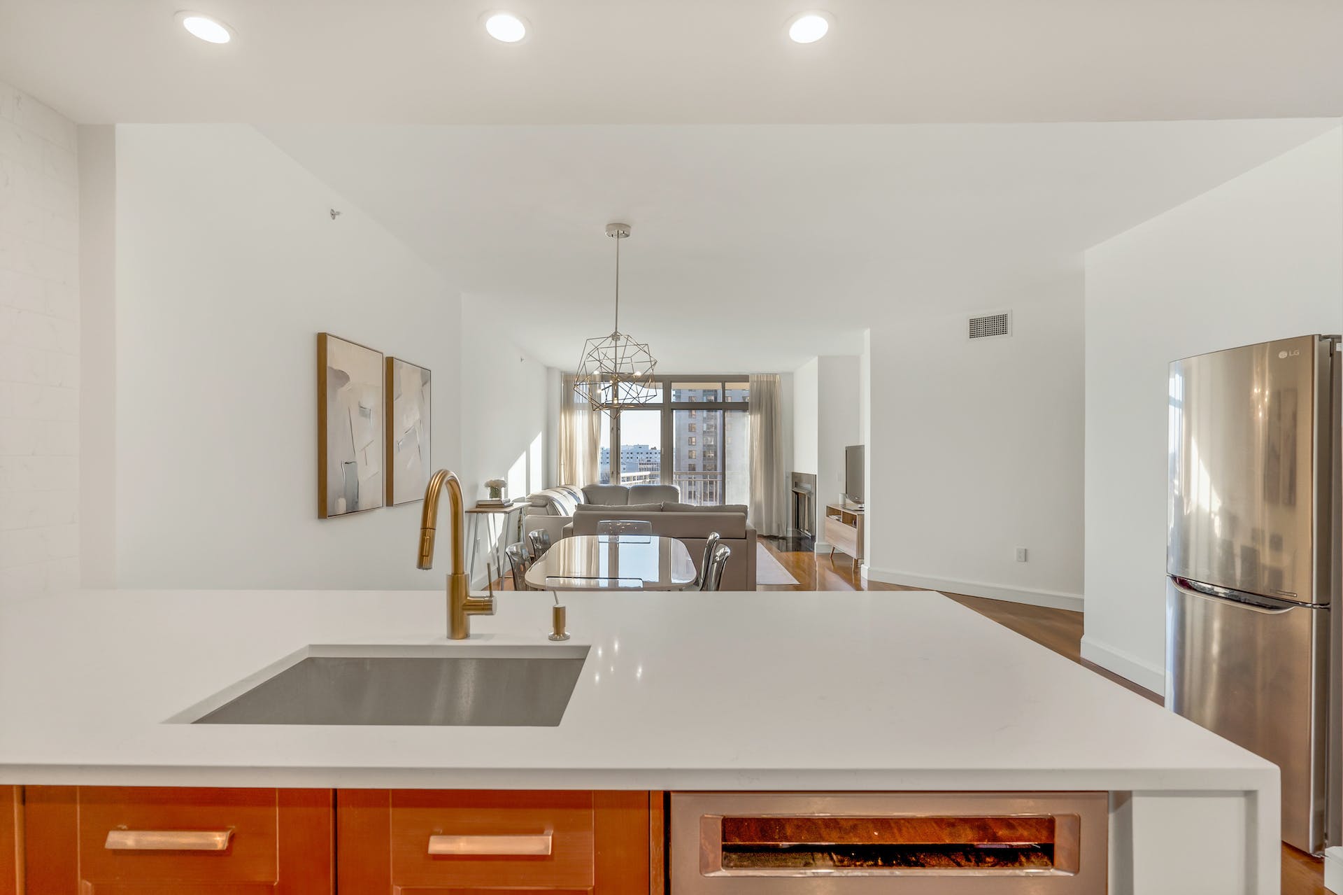 8100 River Road, #501