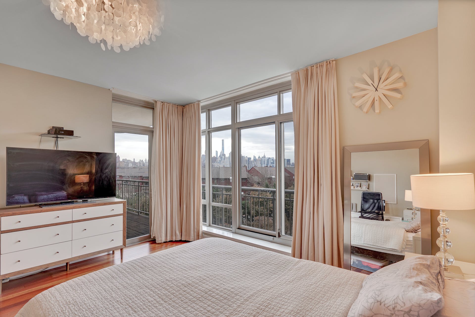 8100 River Road, #501