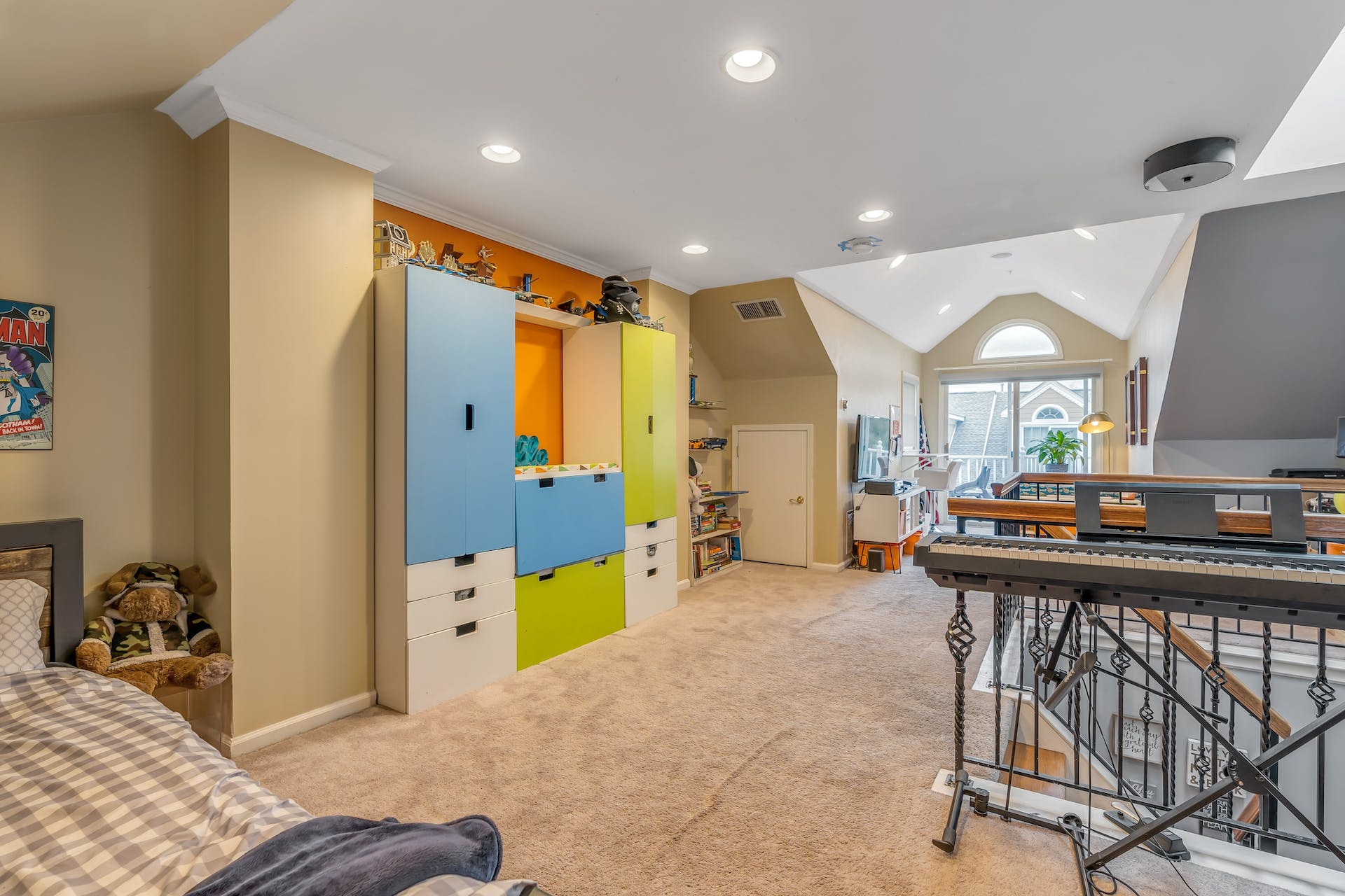 232 Price Court