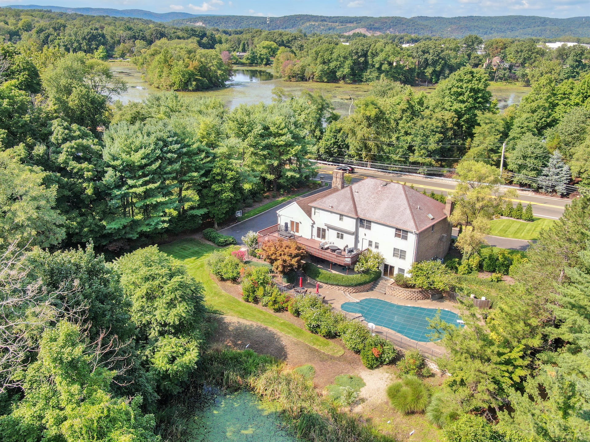 1096 Franklin Lake Road