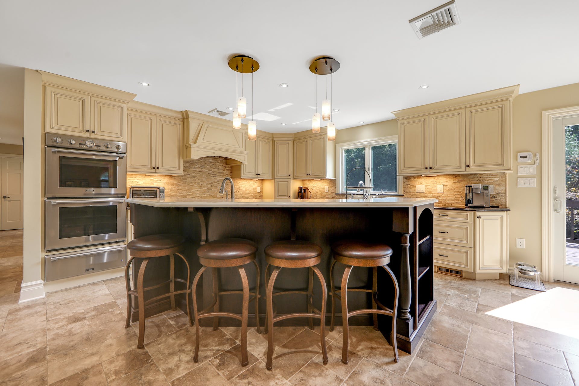 1096 Franklin Lake Road