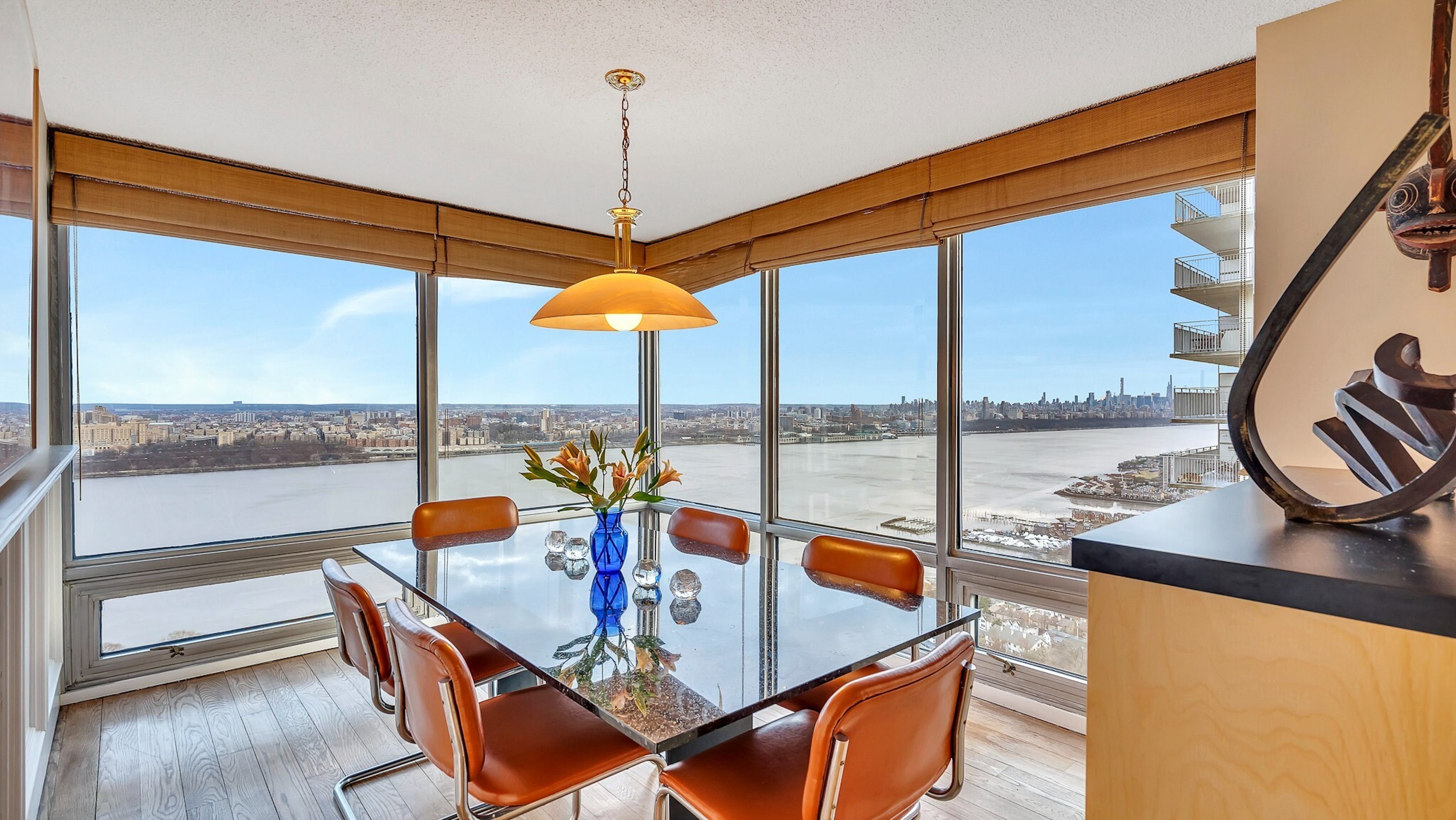 1600 Parker Avenue, #26G