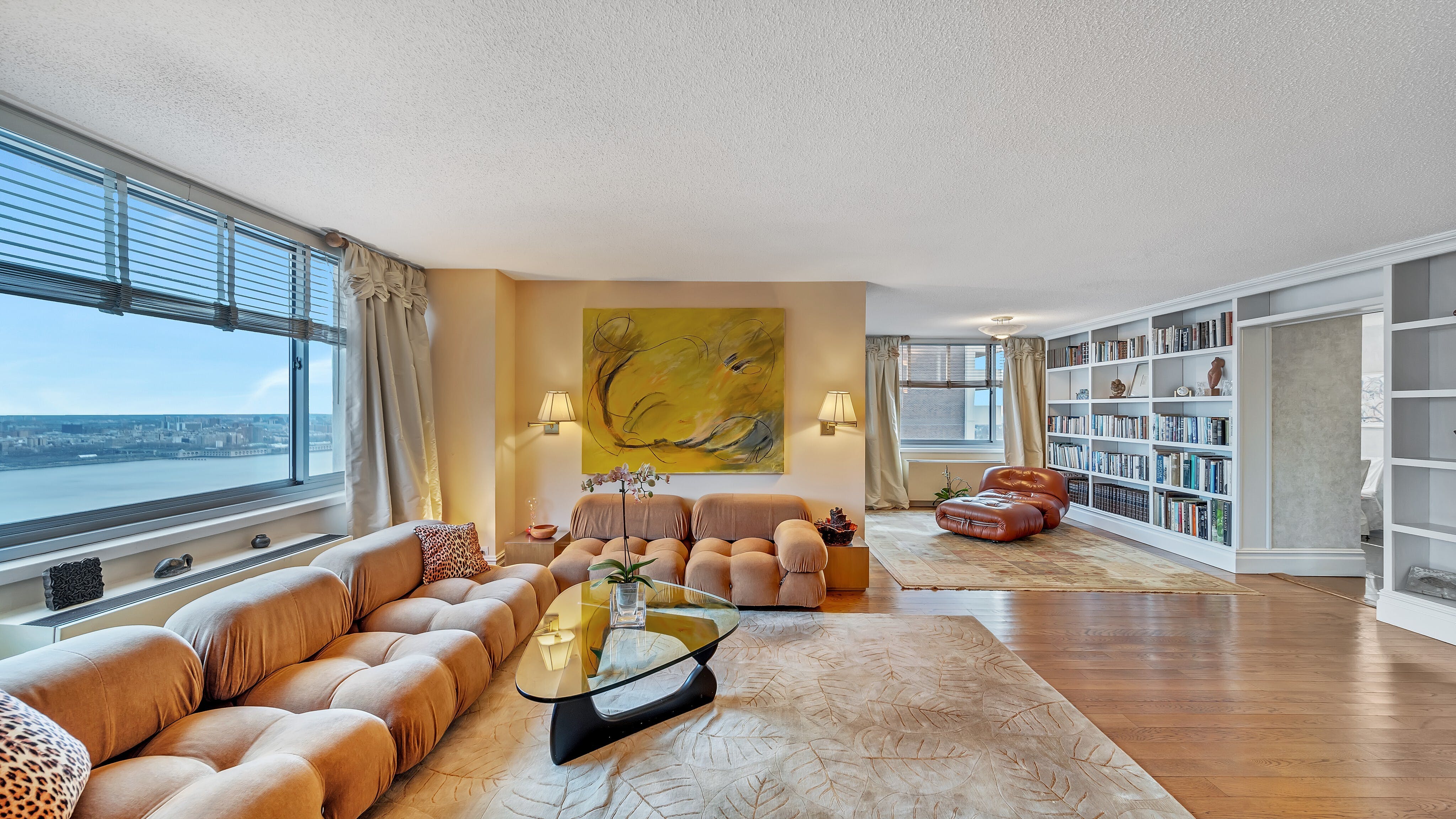 1600 Parker Avenue, #26G
