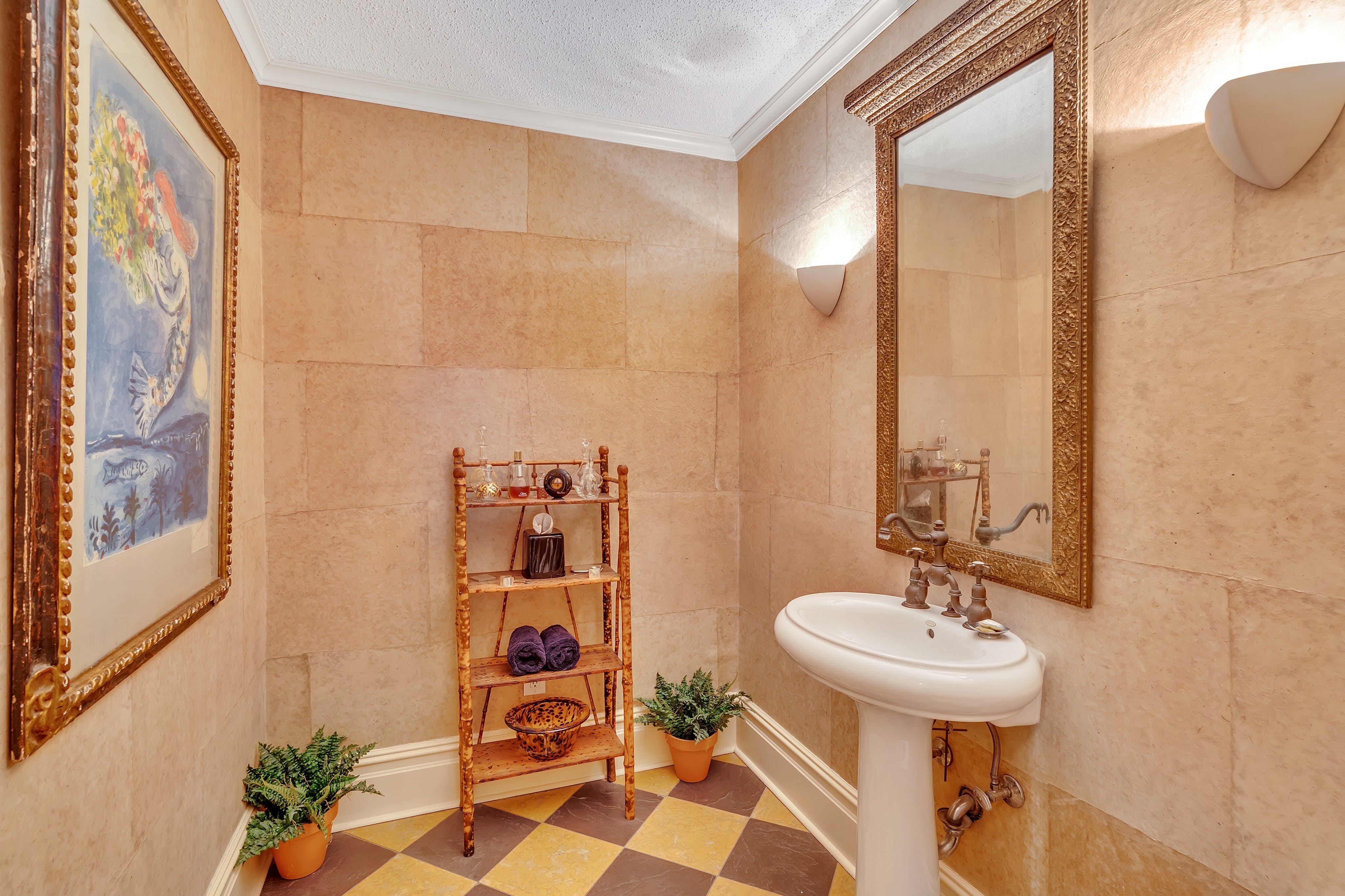 1600 Parker Avenue, #26G