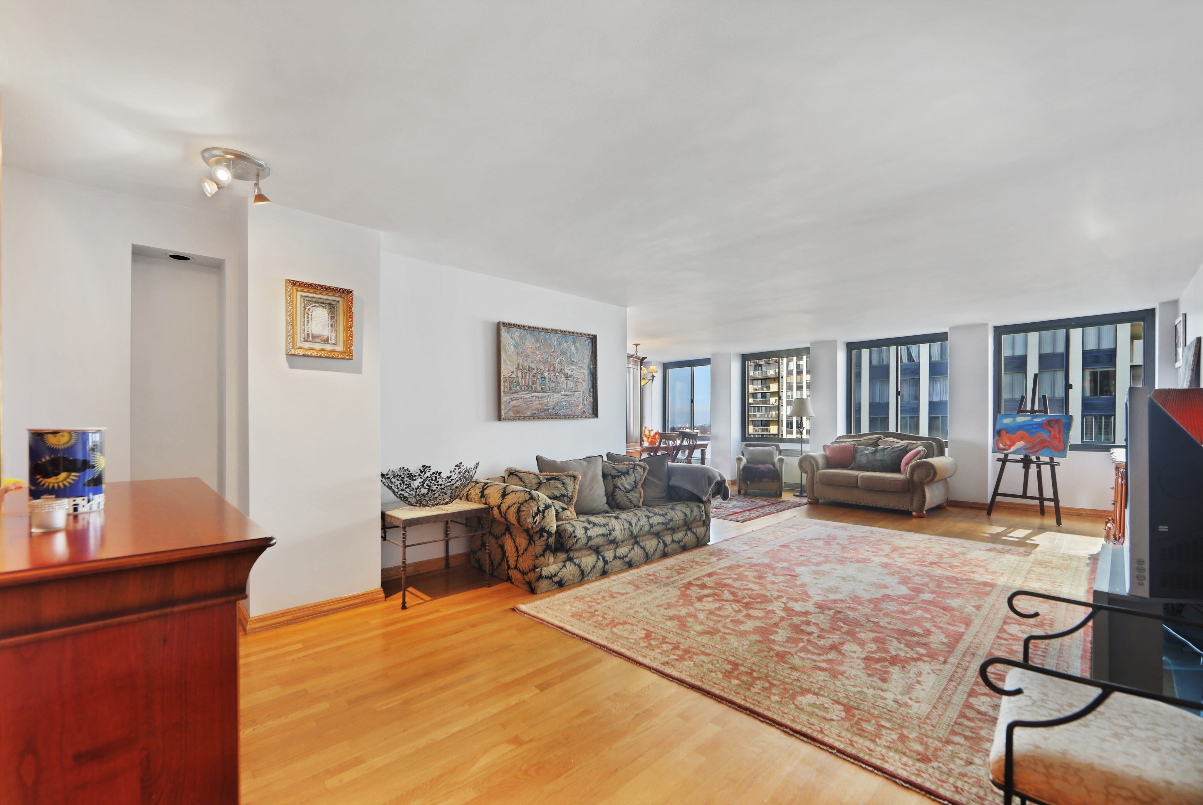 200 Winston Dr 903