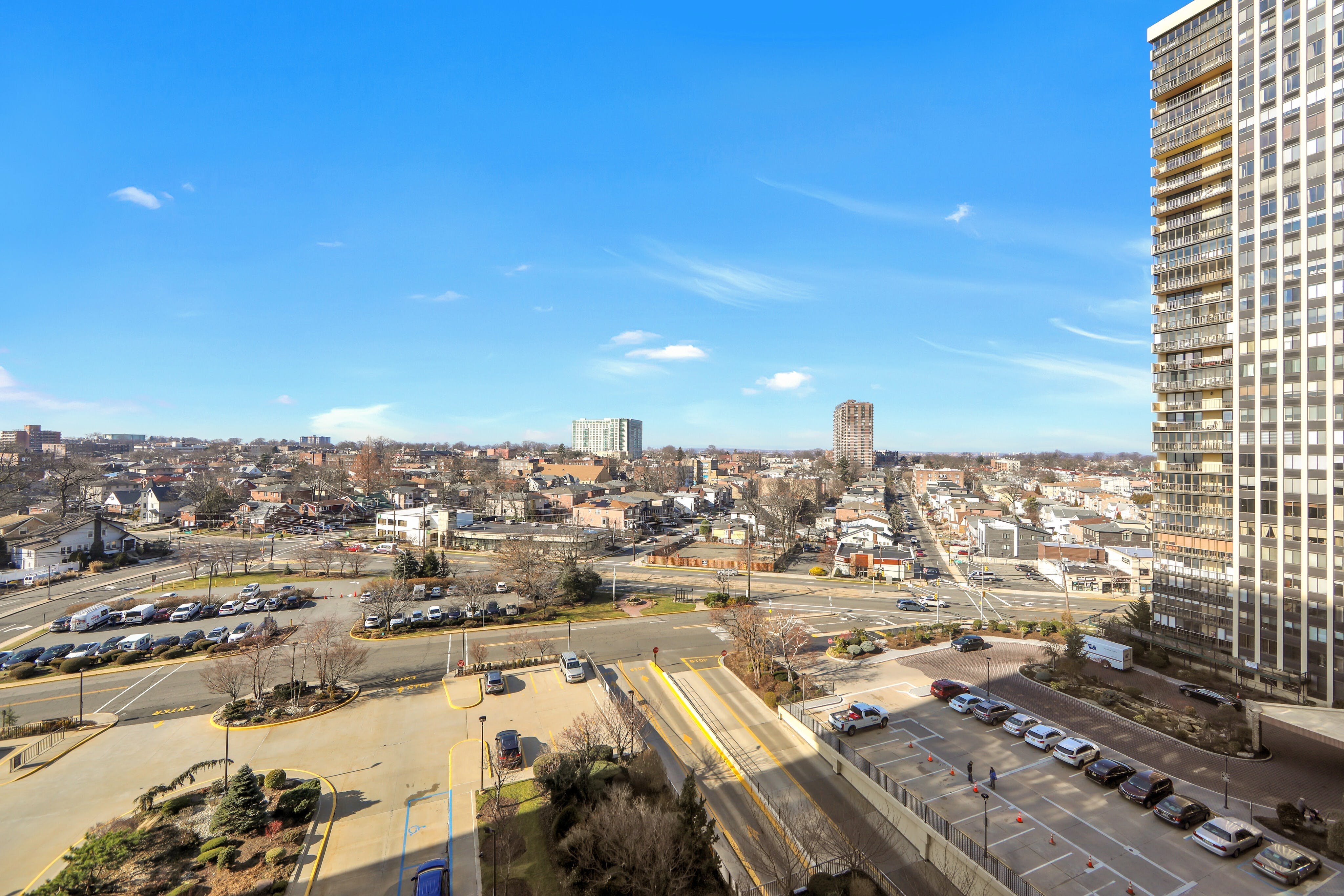 200 Winston Dr 903