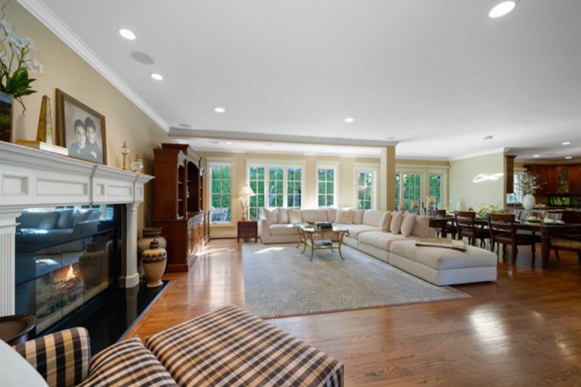 30 Egan Place 