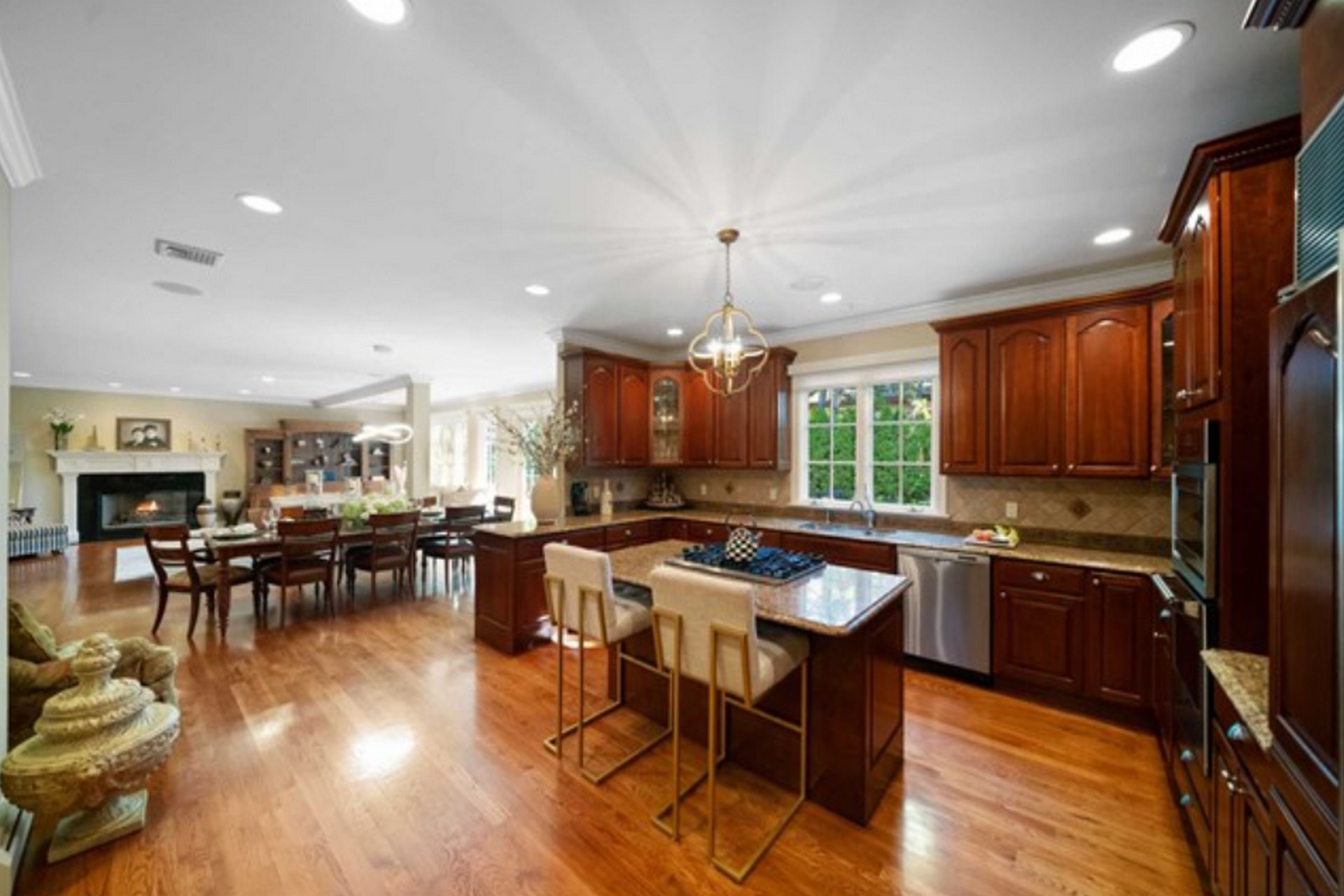 30 Egan Place 