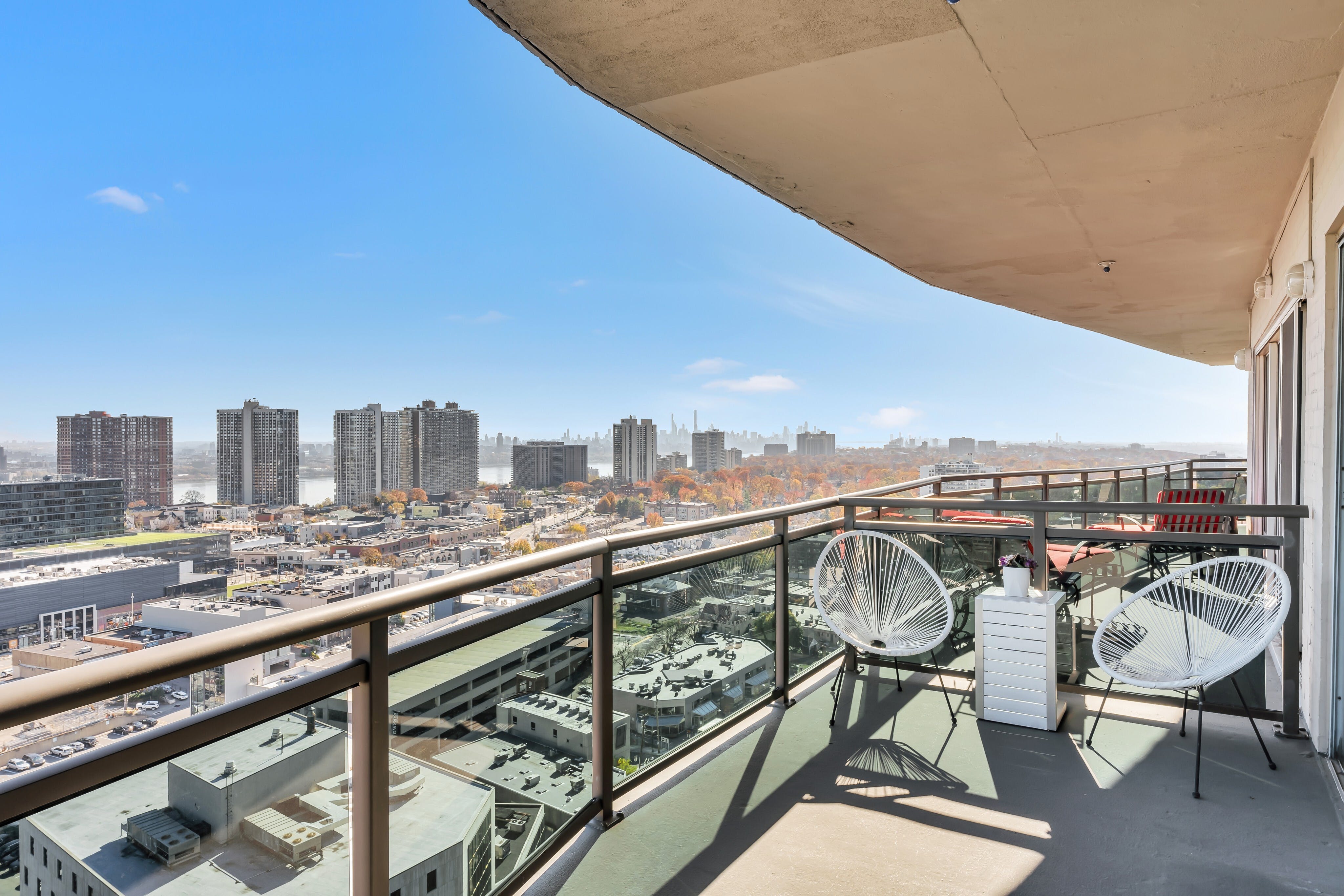 2077 Center Ave PHB 