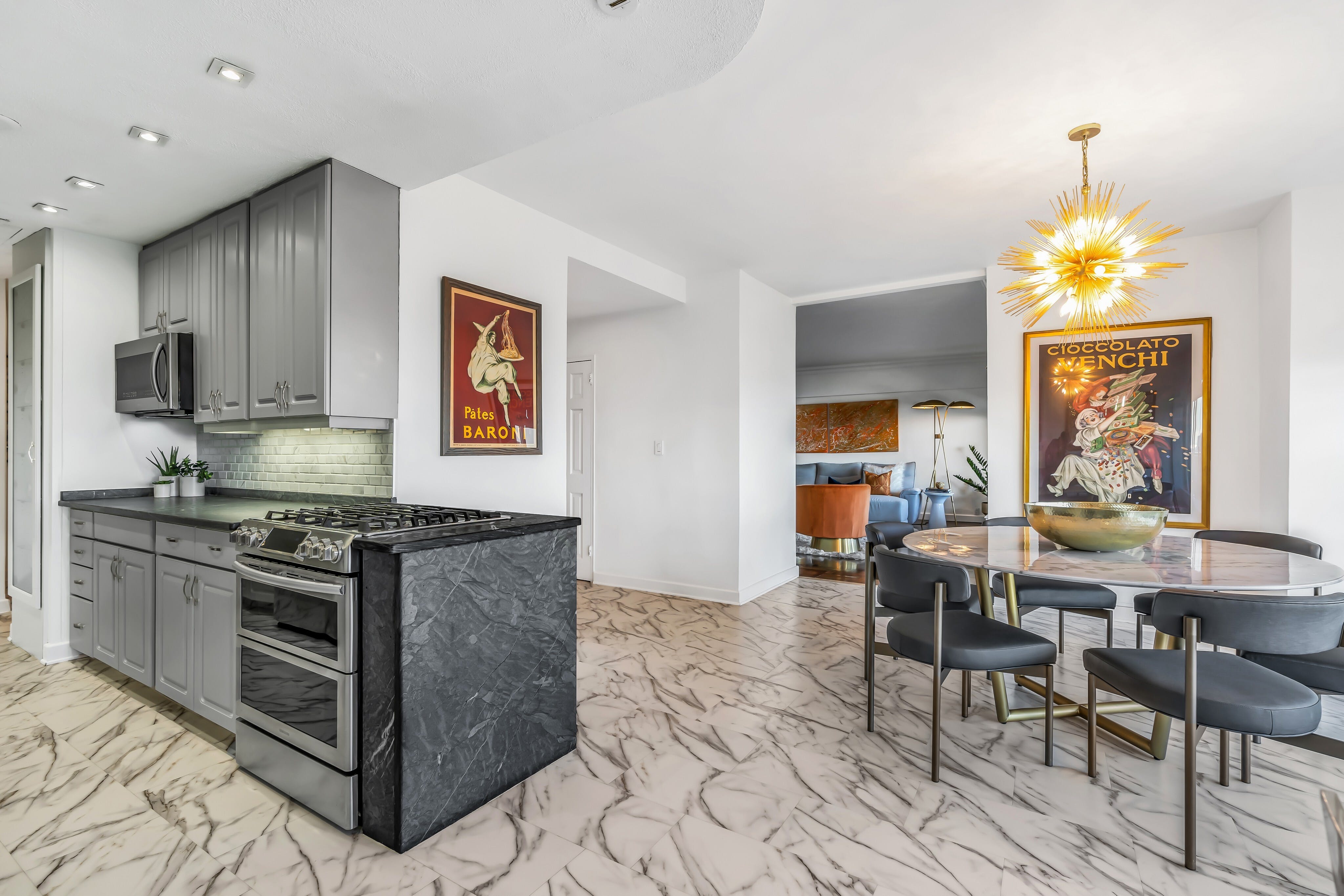 2077 Center Ave PHB 