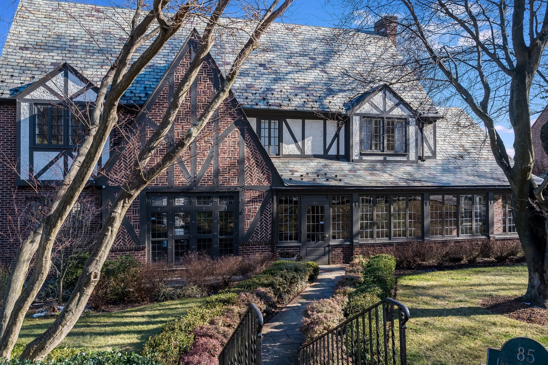 85 Undercliff Road