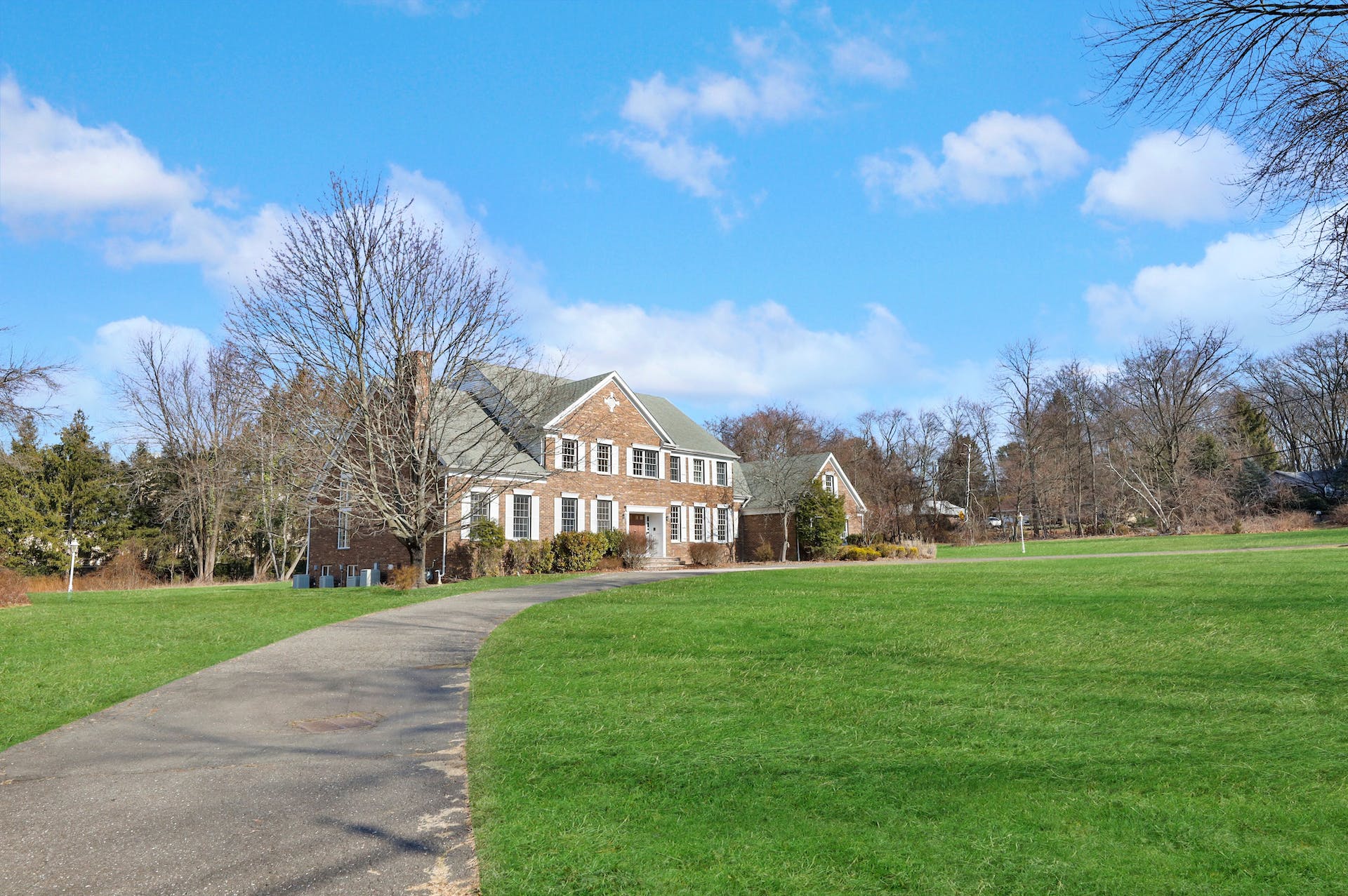 333 Mill Road 