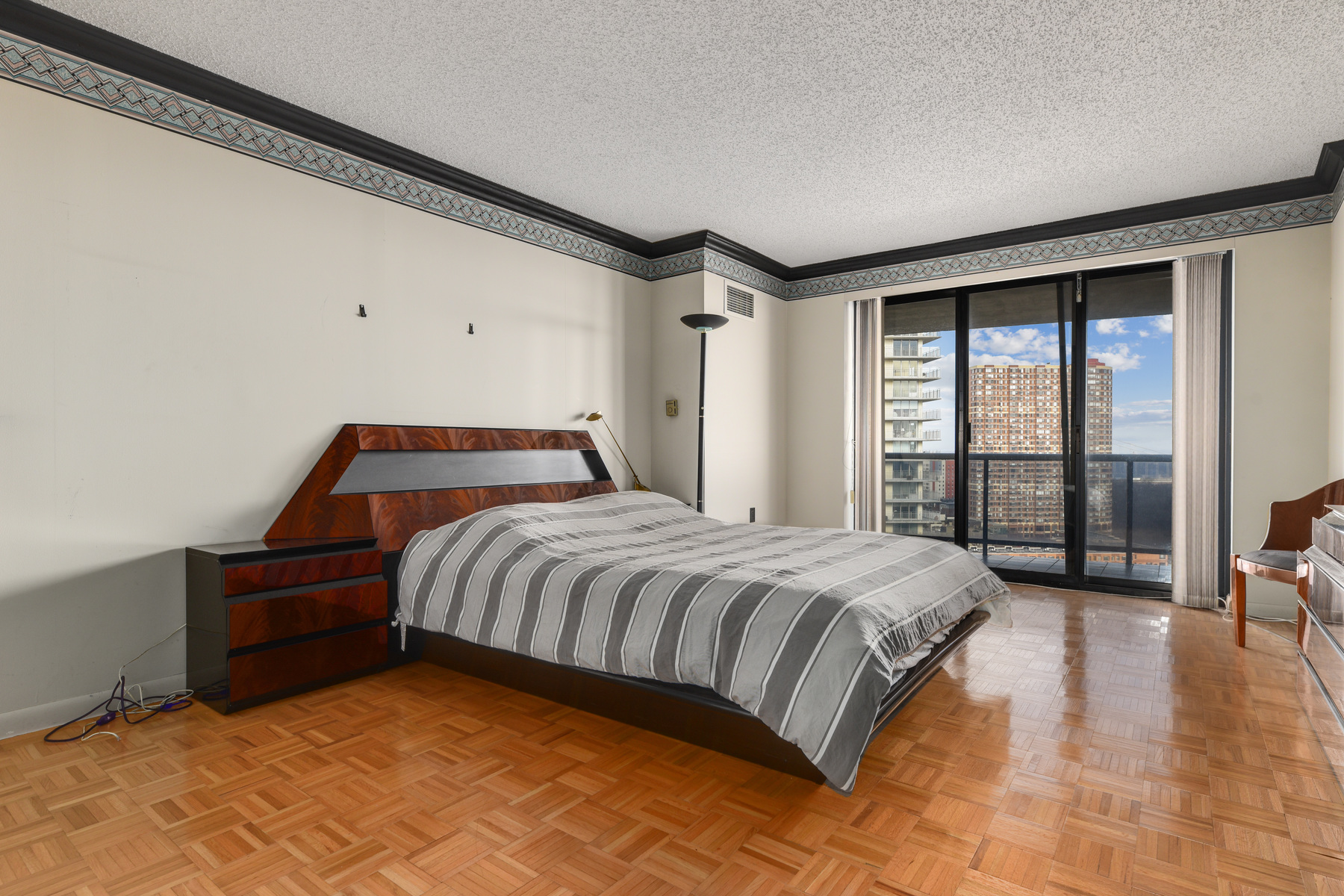 1512 Palisade Avenue, #15F 