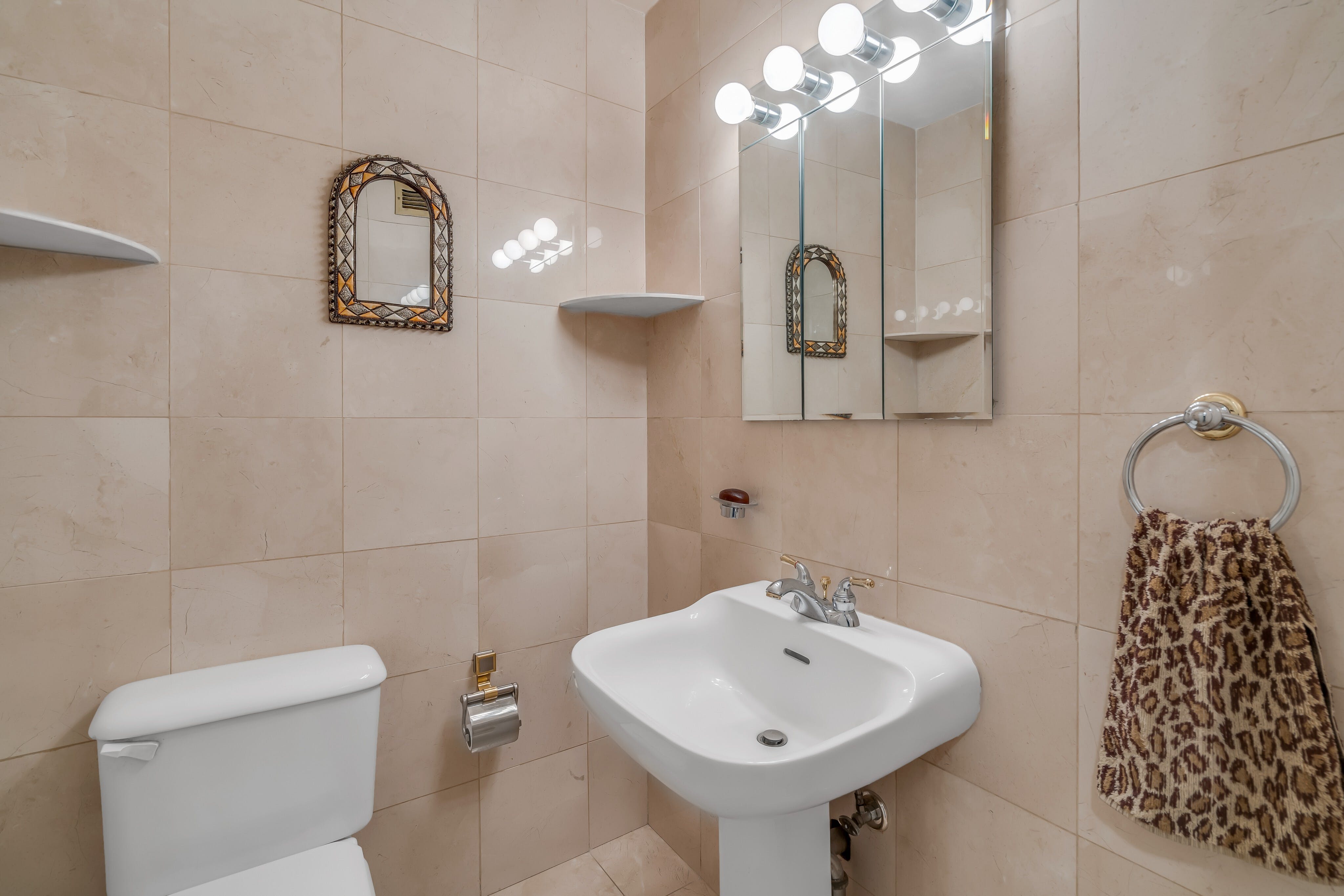 1600 Parker Avenue, #30/31E