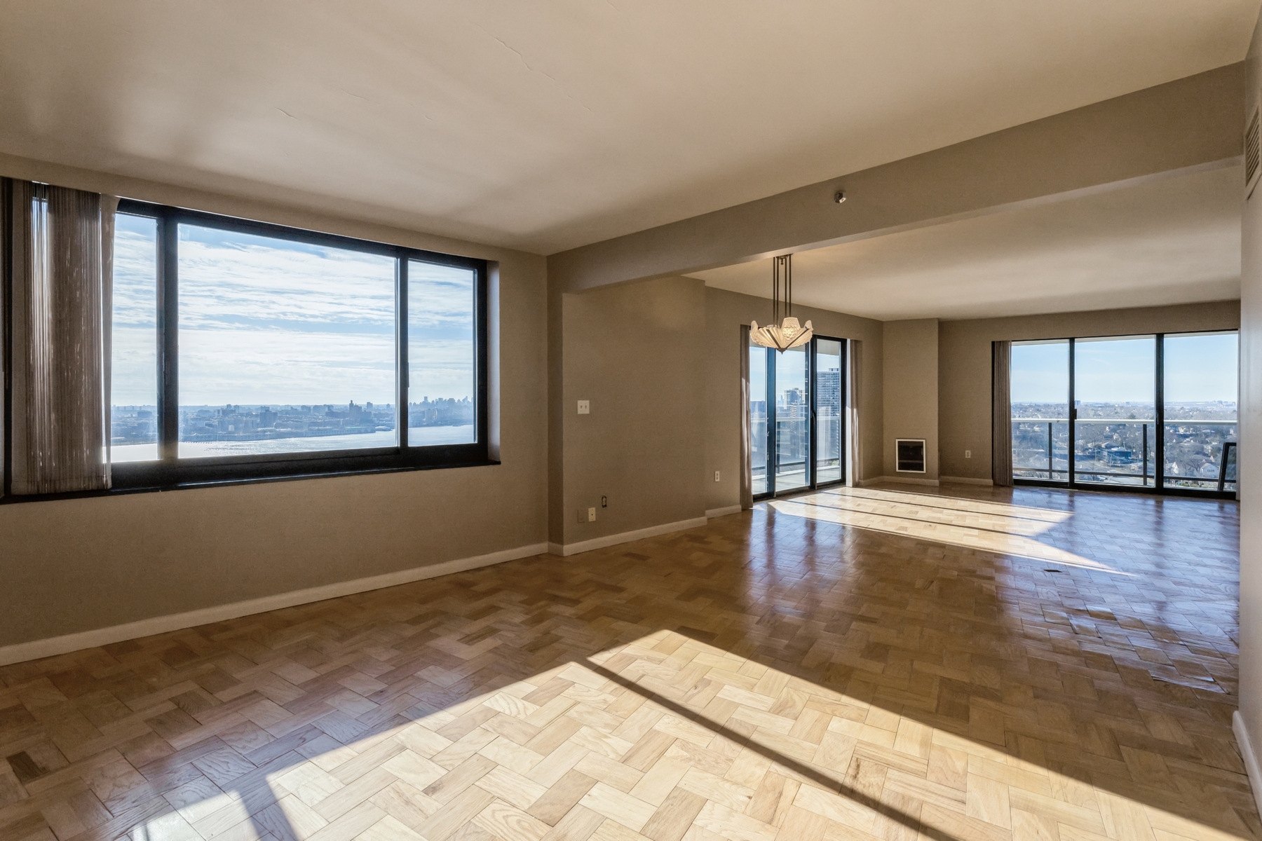 1512 Palisade Avenue, #16J 
